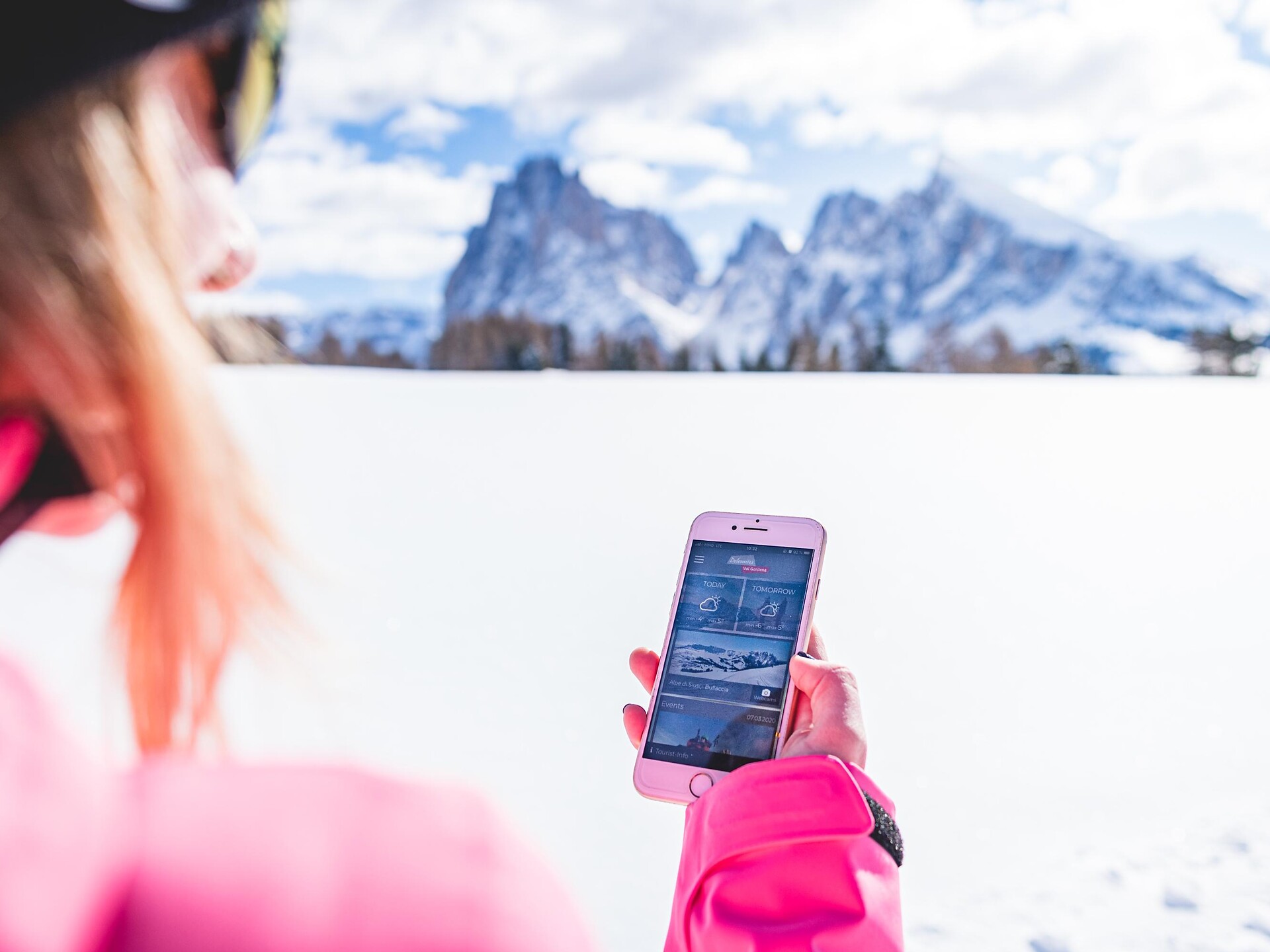 Winterwanderung am Fuße der Langkofelgruppe  - Dolomitenregion Gröden - #7 - suedtirol.info