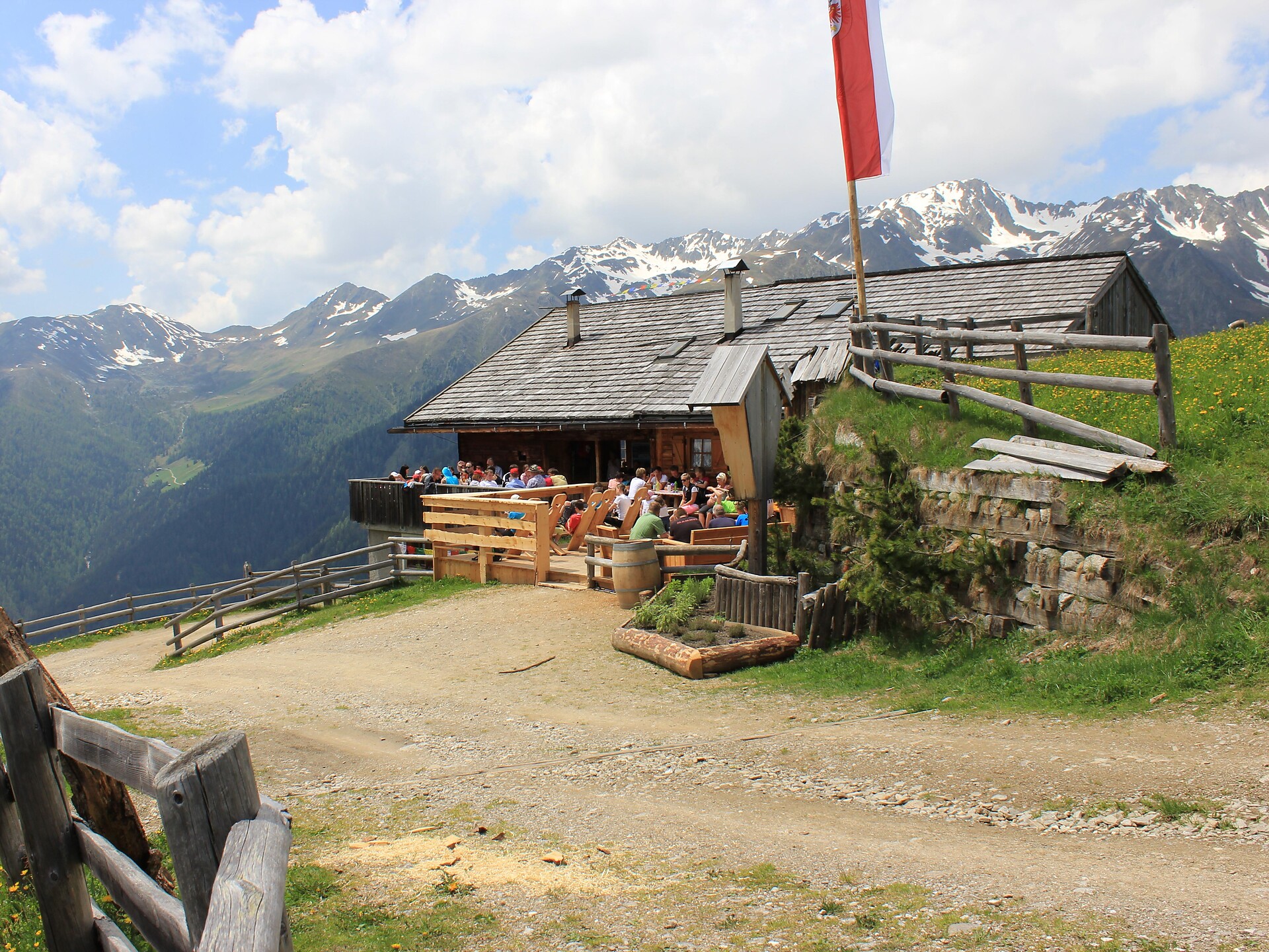 Die Uwald Alm im Gsiesertal 2042 m Gsies 1 suedtirol.info