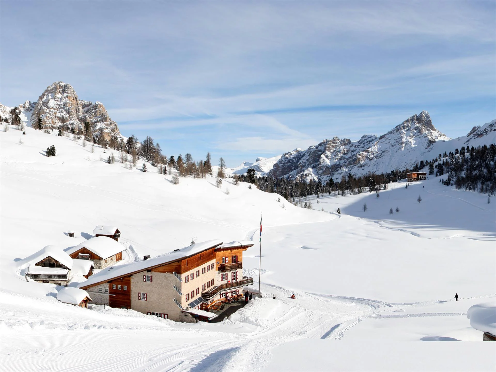 Winter hike to the Fanes pasture Al Plan/San Vigilio 1 suedtirol.info