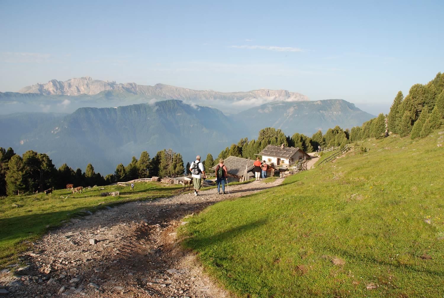 Wanderung zum Broglessattel St.Ulrich 1 suedtirol.info