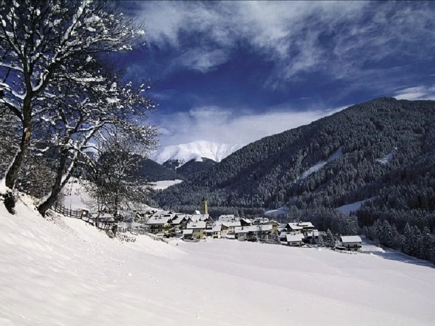 Passeggiata invernale: Sentiero panoramico Franadega Dobbiaco 2 suedtirol.info