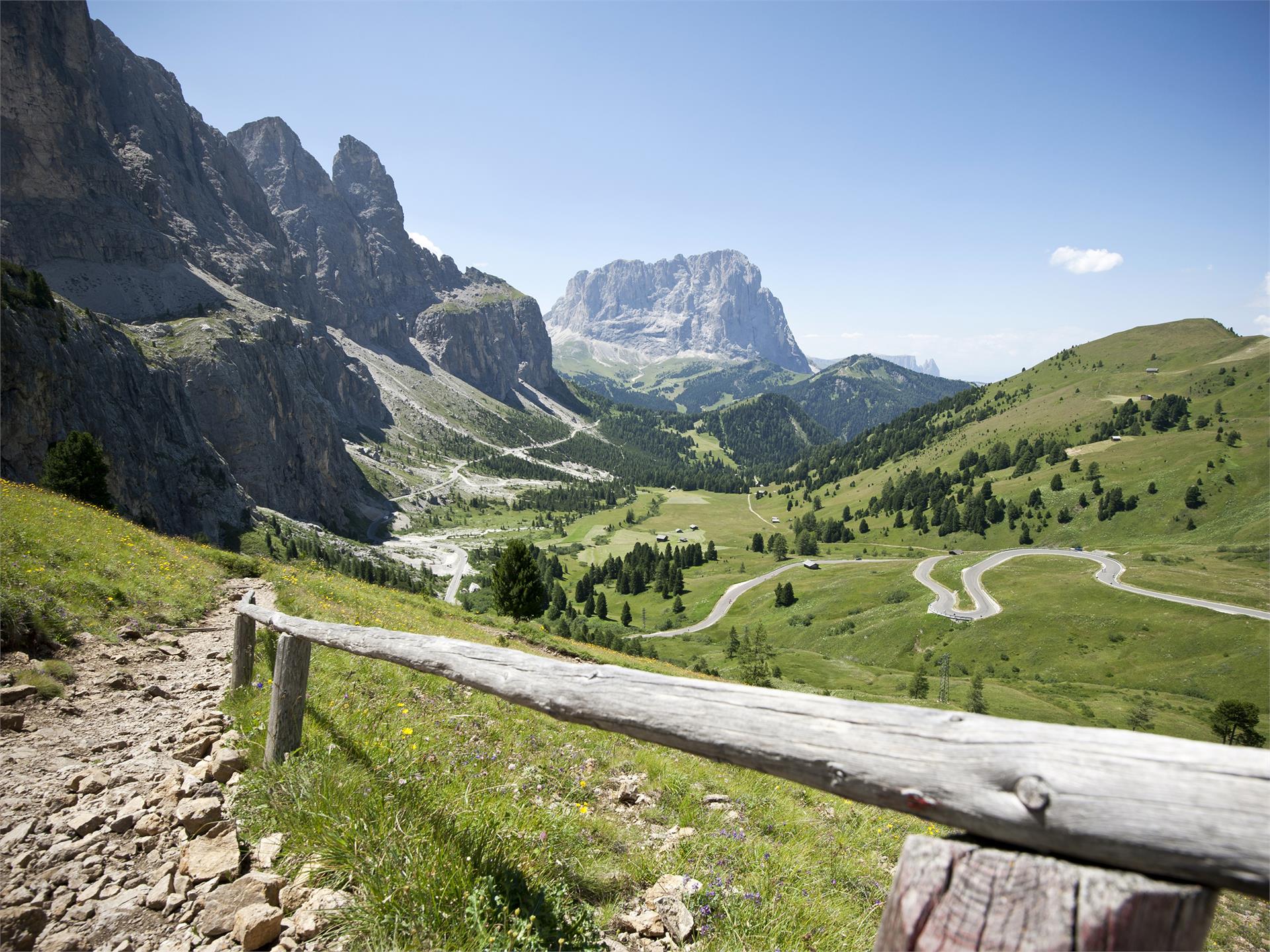 Escursione Selva - Passo Gardena Corvara 2 suedtirol.info
