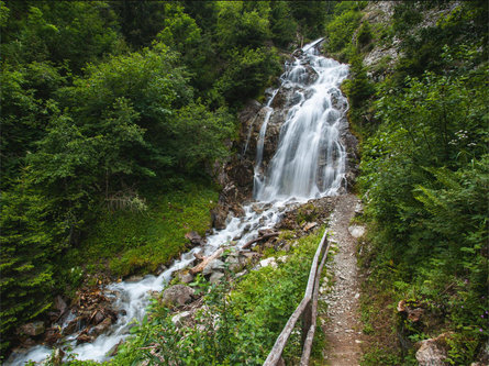 Wasserfallsteig "Egger-Wasserfall" Rasen-Antholz 1 suedtirol.info