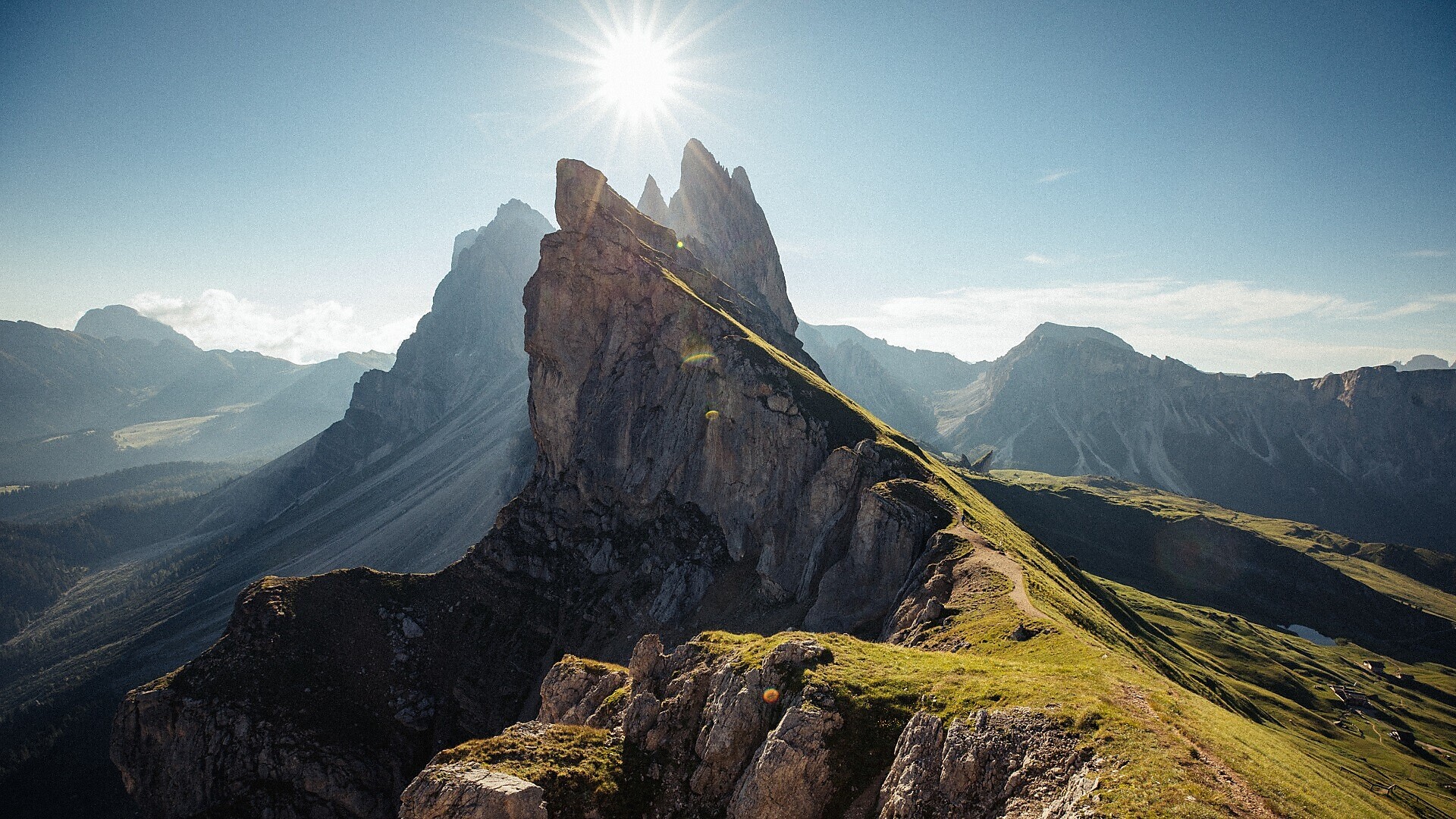 Seceda - Ridge Line attraverso la Forcella Mezdì  - Regione dolomitica Val Gardena - #1 - suedtirol.info