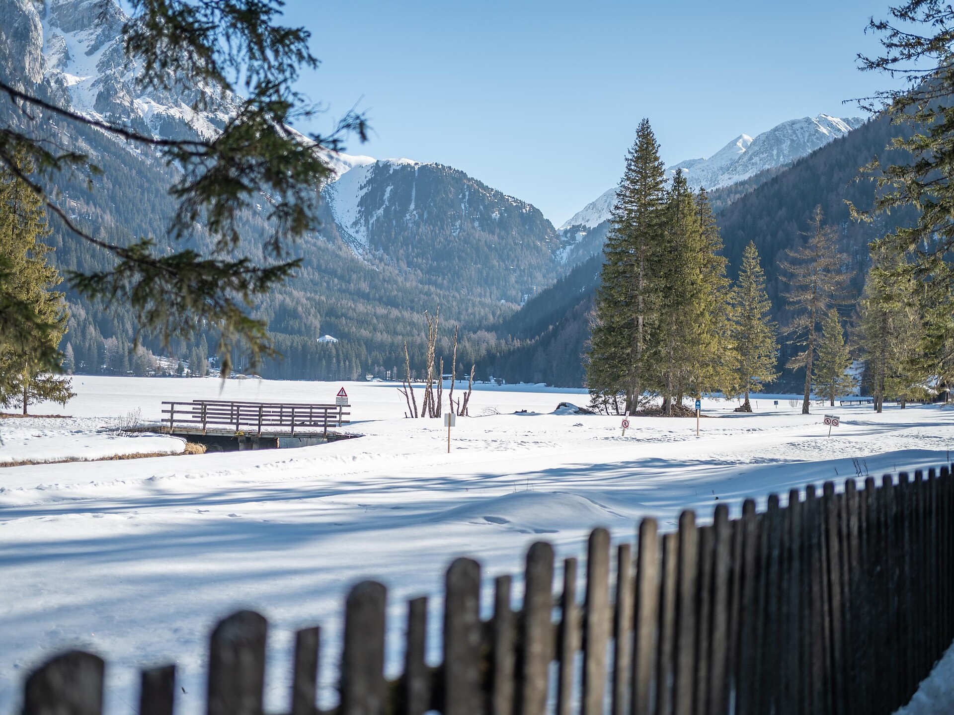 Winterwanderweg am Antholzer See - Dolomitenregion Kronplatz - #3 - suedtirol.info
