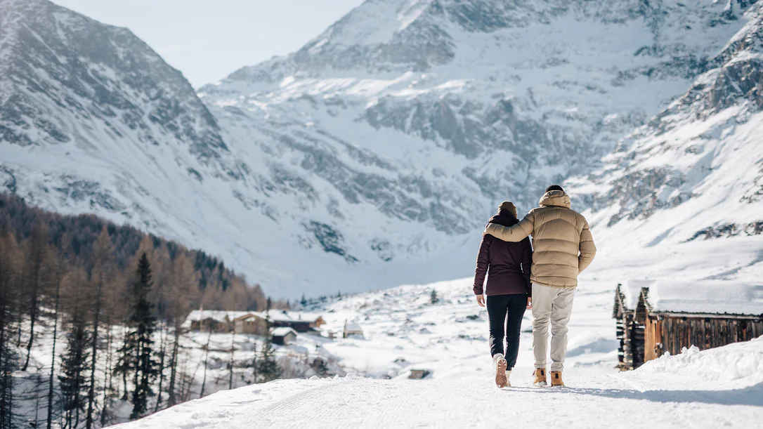 Winter Hike from Pfelders into the Lazinsertal Valley