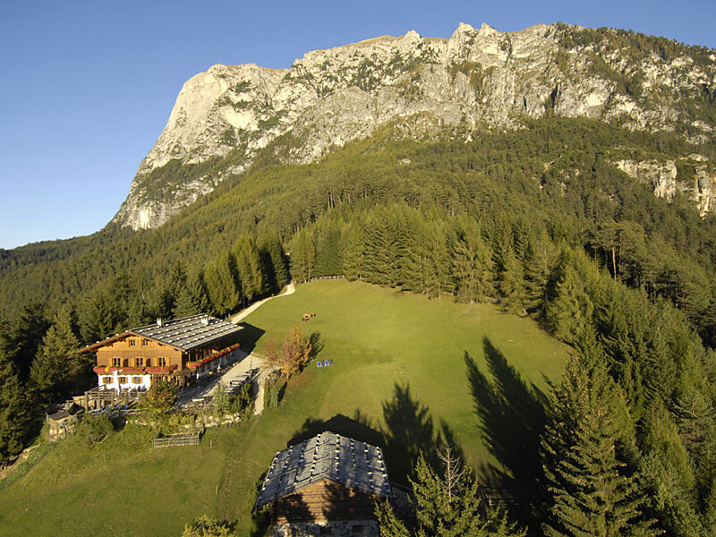 Malga Hofer con lo Sciliar in fondo