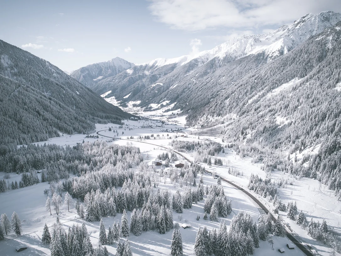 Winter hike: Camping Antholz- Lake Anterselva