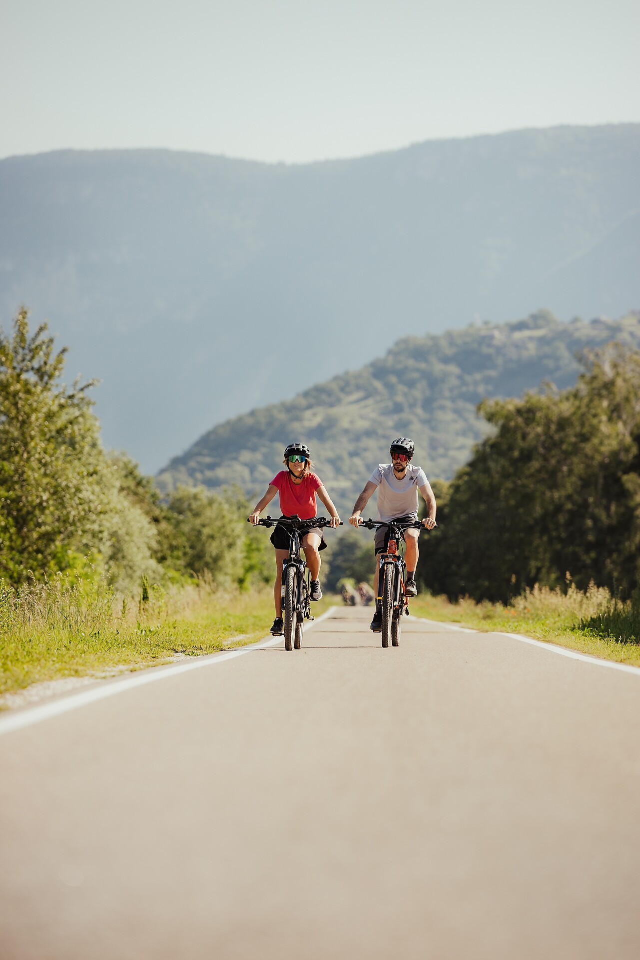 Southern Wine Route, Wine & bike: Gewürztraminer and Pinot Noir Kurtatsch an der Weinstraße/Cortaccia sulla Strada del Vino 2 suedtirol.info
