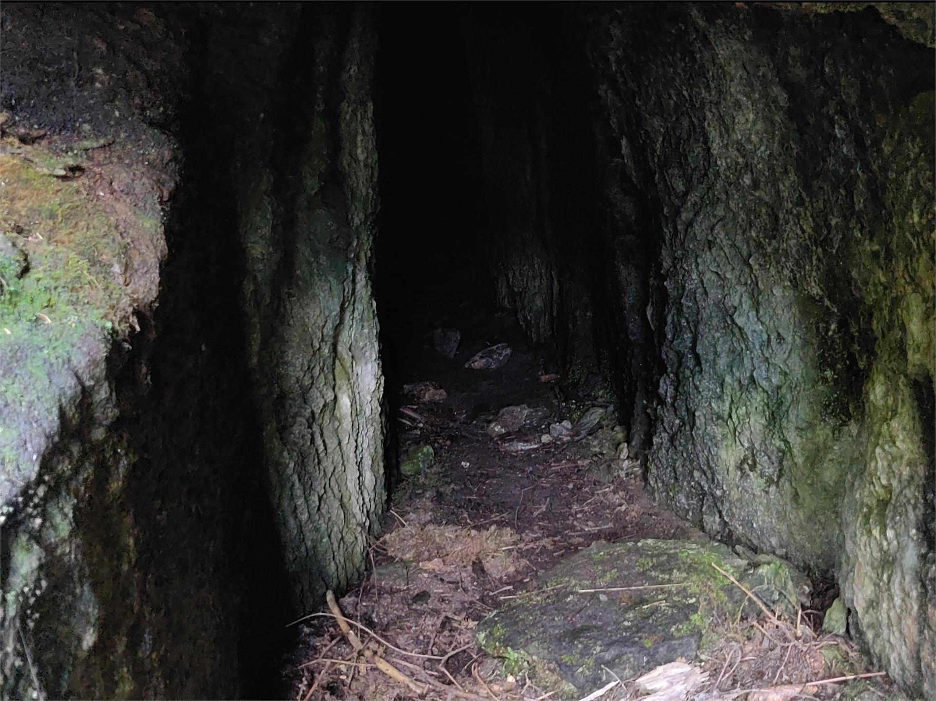 Hiking tour to the eerie holes - "Antrische Löcher" Luttach/Lutago Ahrntal/Valle Aurina 2 suedtirol.info