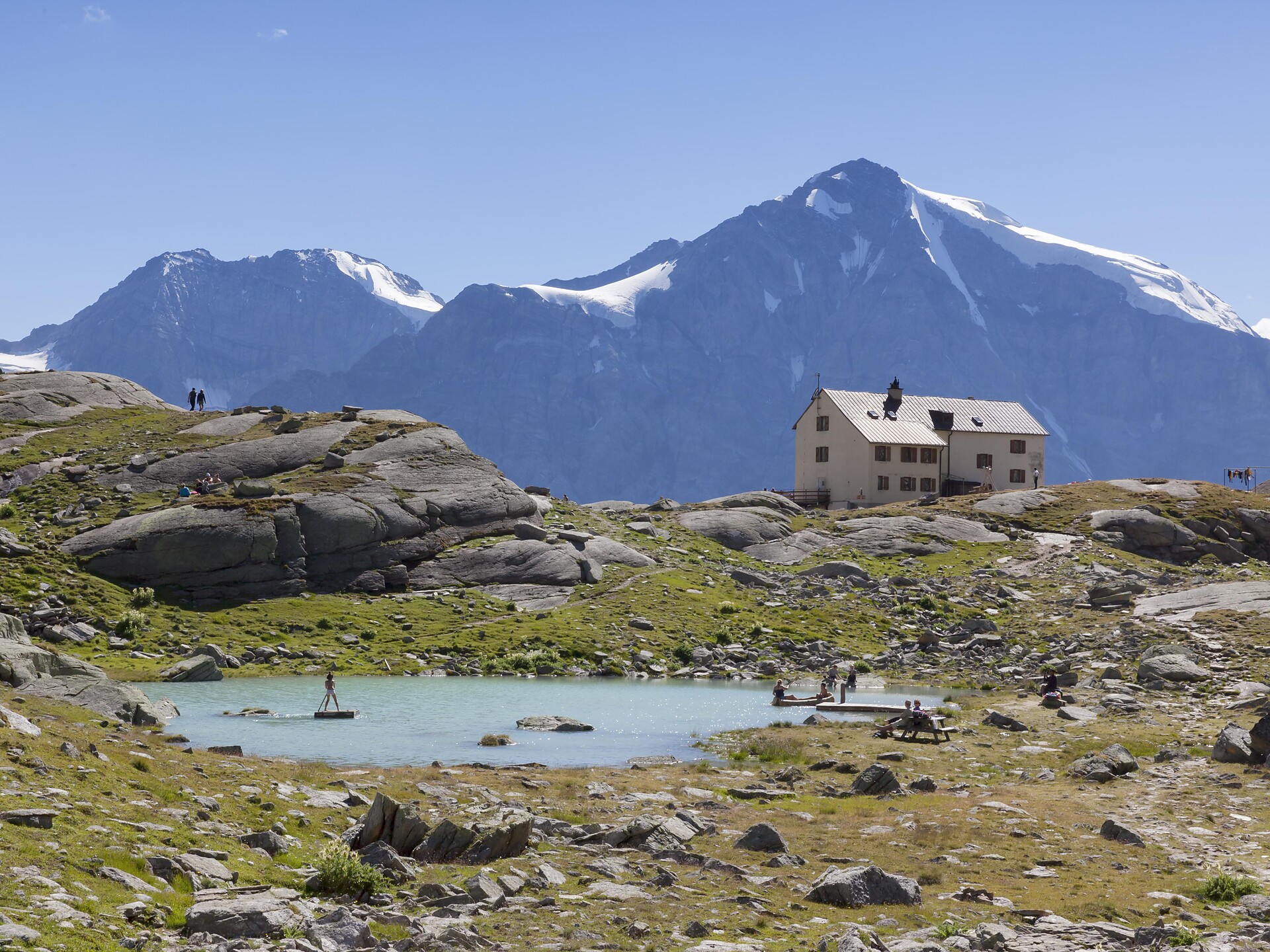 Rifugio Serristori Düsseldorfer Hütte and Ortles