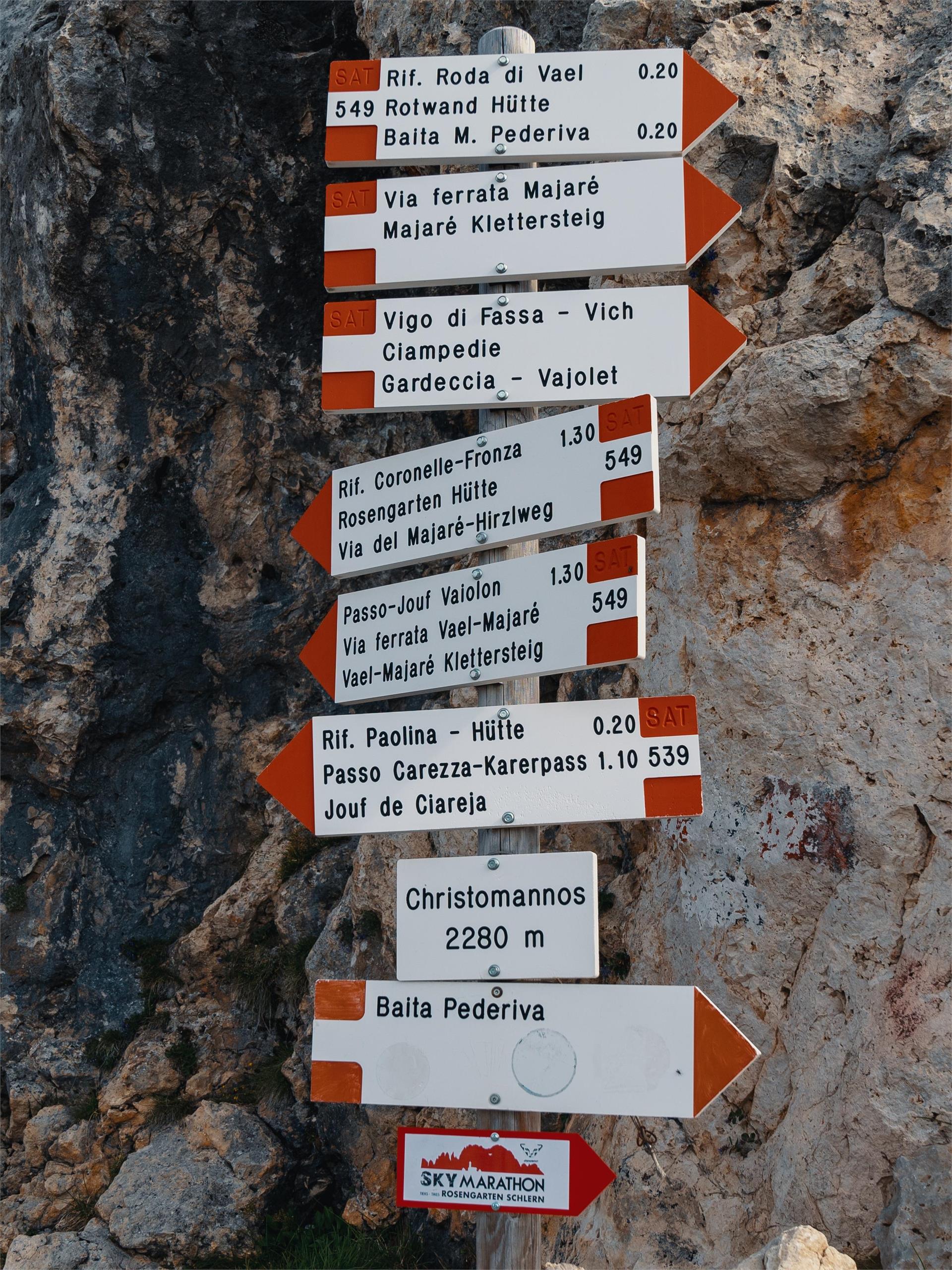 Al Monumento Christomannos Nova Levante 3 suedtirol.info