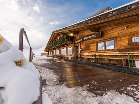 Hike to the Plantapatsch Mountain Hut in winter Mals/Malles 1 suedtirol.info
