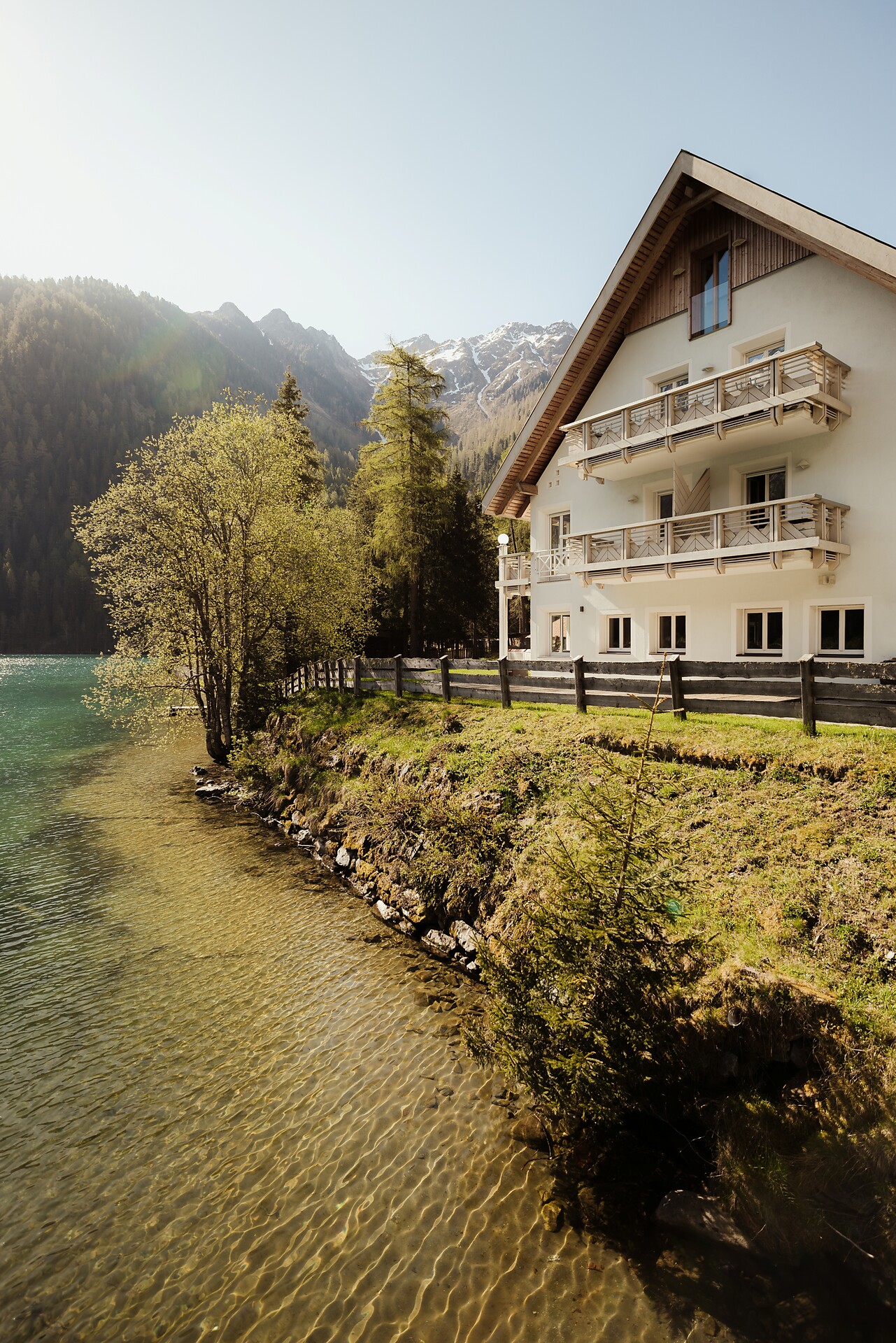 Antholzer Widsee Haus Fassade zum Wildgehege
