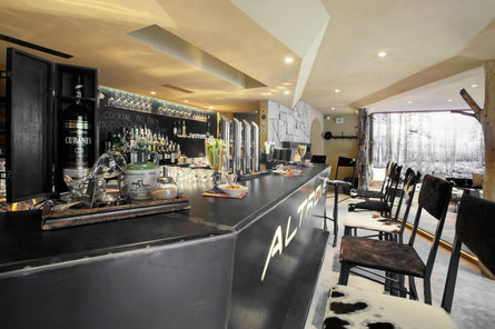 Altrove  Bar - Food - Lounge Corvara 4 suedtirol.info