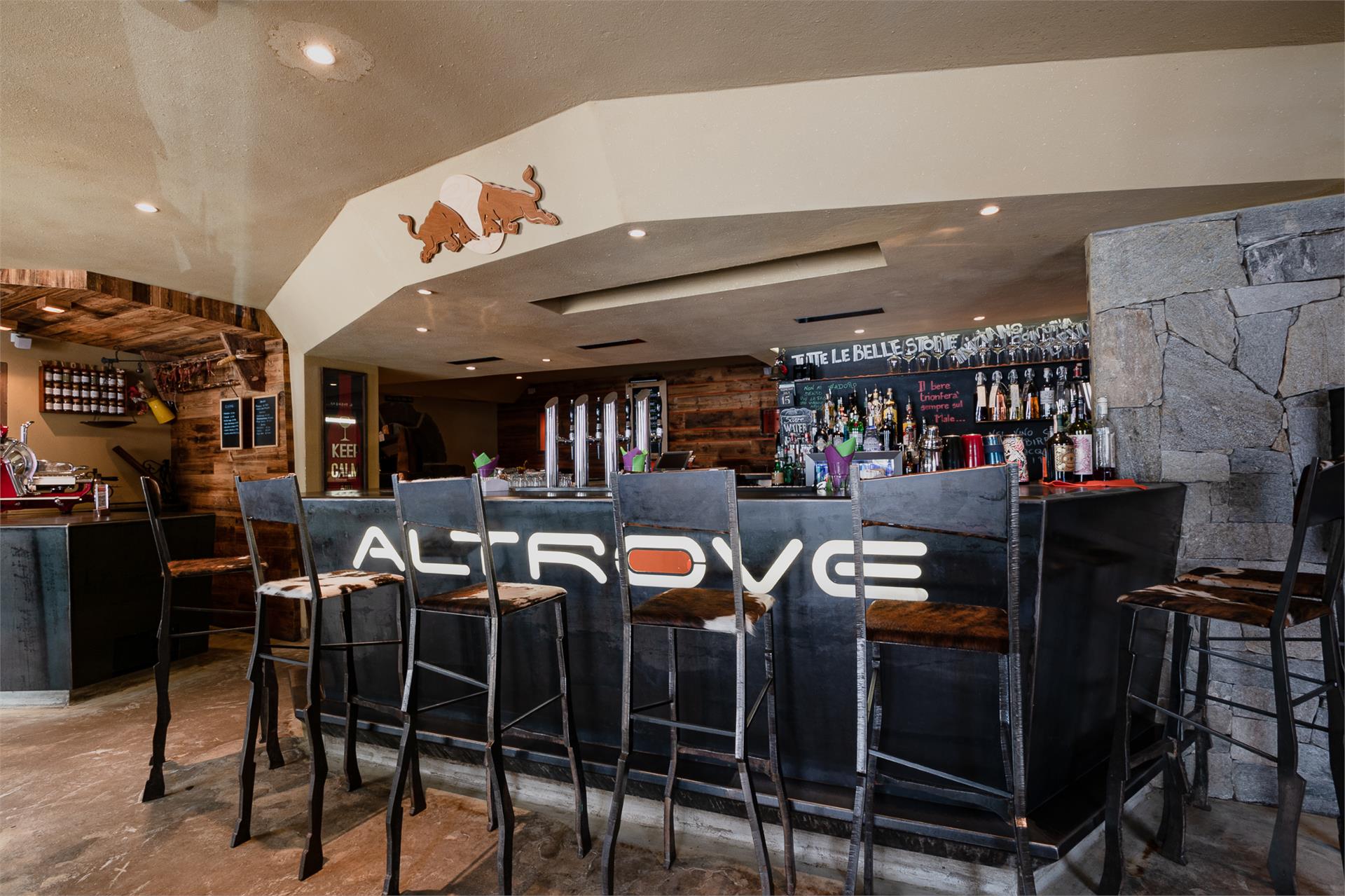 Altrove Bar - Food - Lounge Corvara 2 suedtirol.info