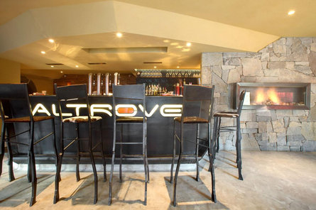 Altrove  Bar - Food - Lounge Corvara 3 suedtirol.info