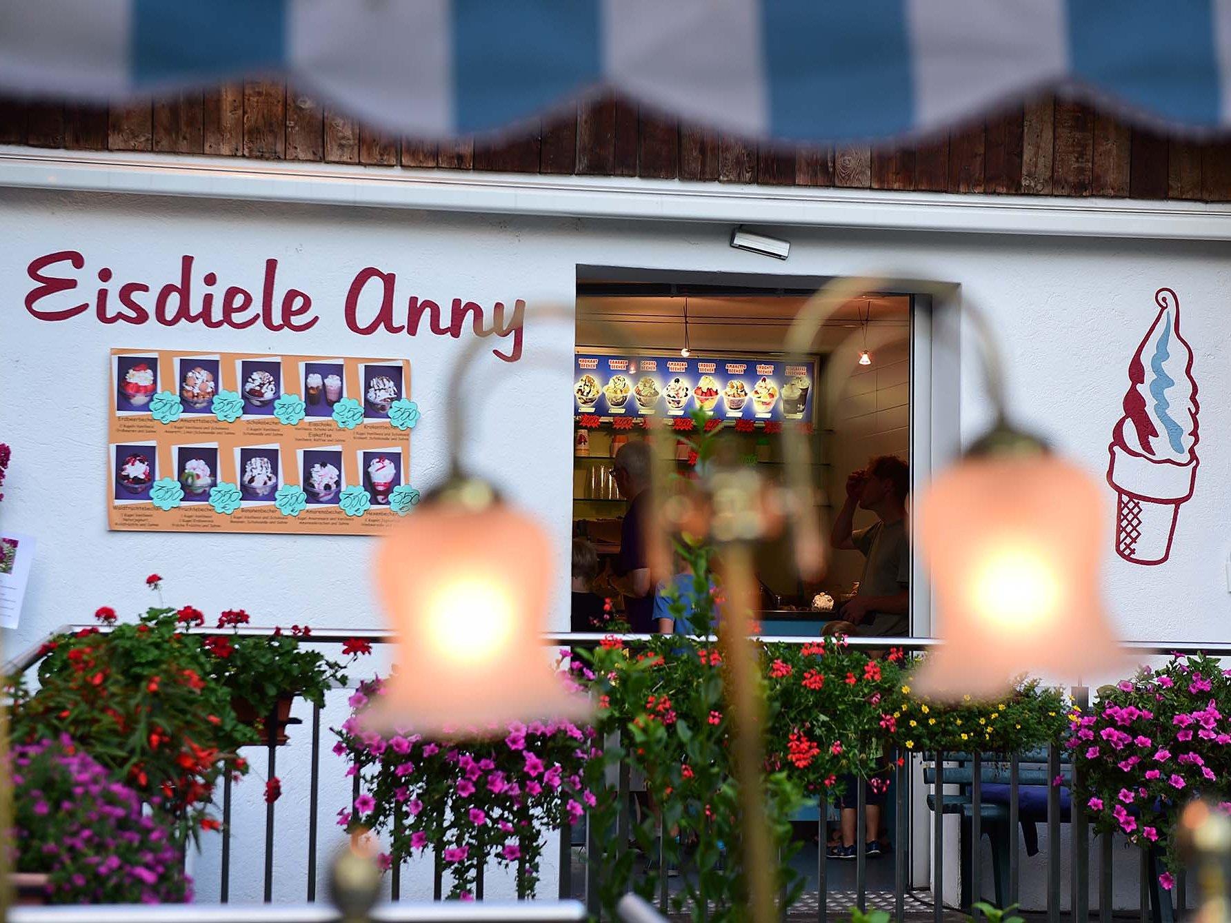 Anny - gelateria Scena 1 suedtirol.info