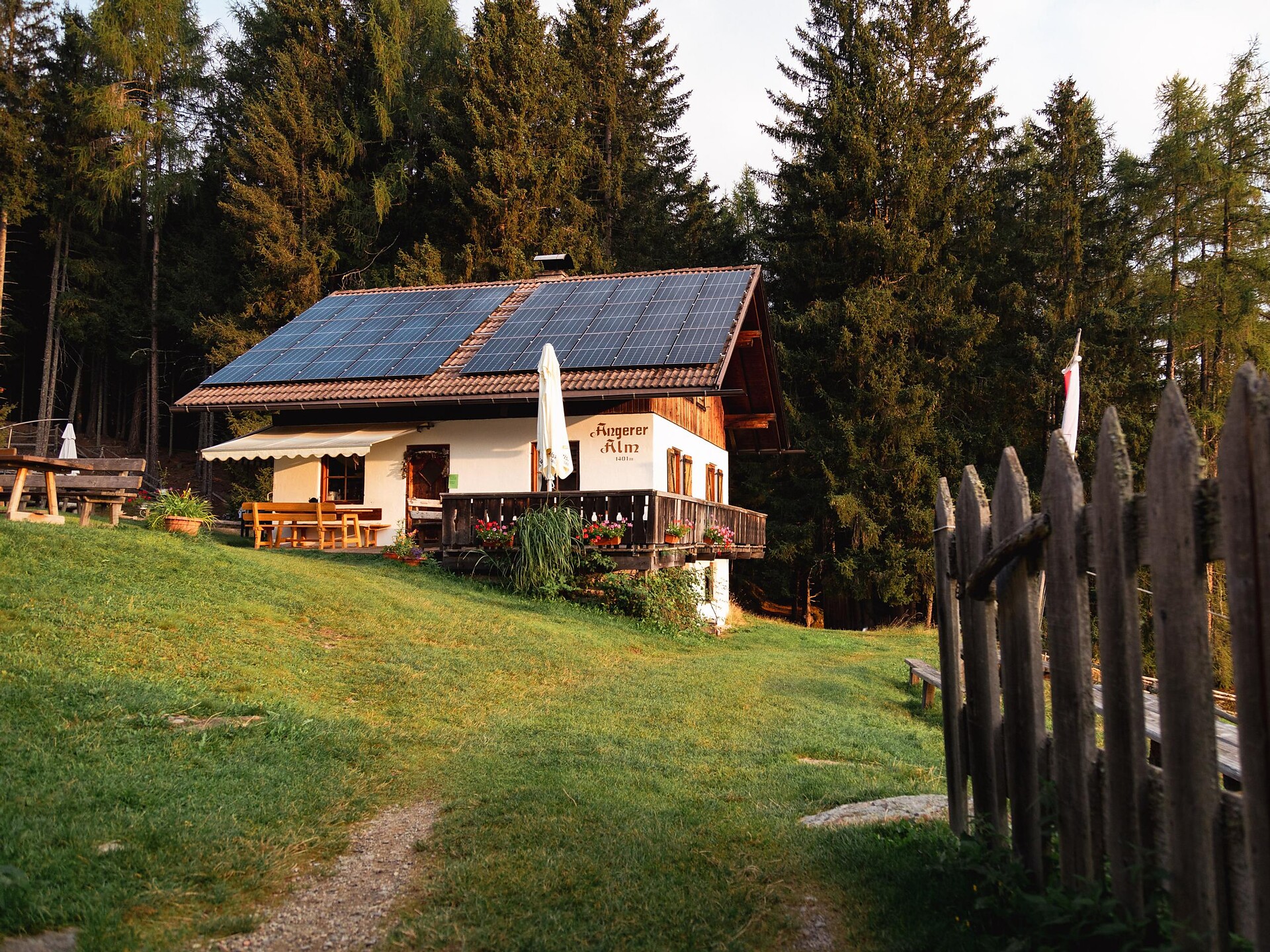 Angerer Alm - Dolomitenregion Kronplatz - #1 - suedtirol.info