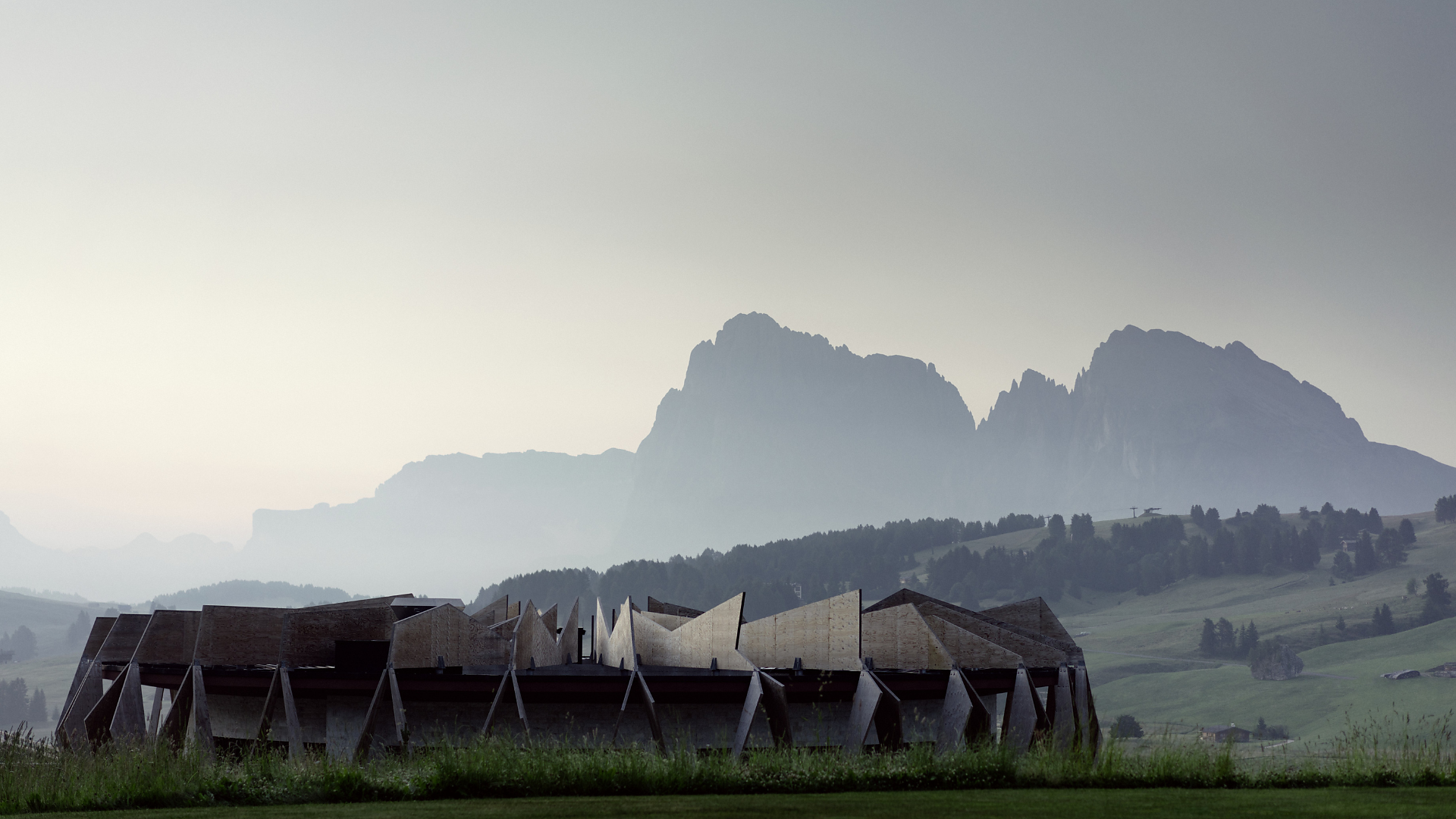 Alpina Chalet Grill and Bar - Dolomites Region Seiser Alm - #1 - suedtirol.info