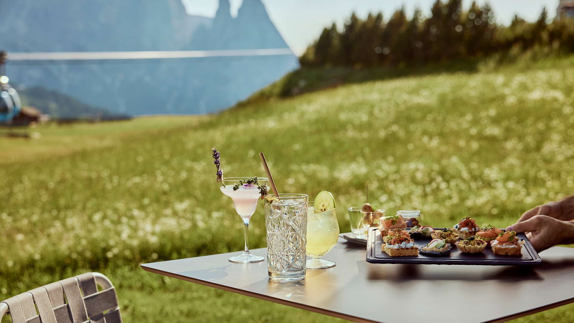 Alpina Chalet Grill and Bar - Dolomites Region Seiser Alm - #3 - suedtirol.info