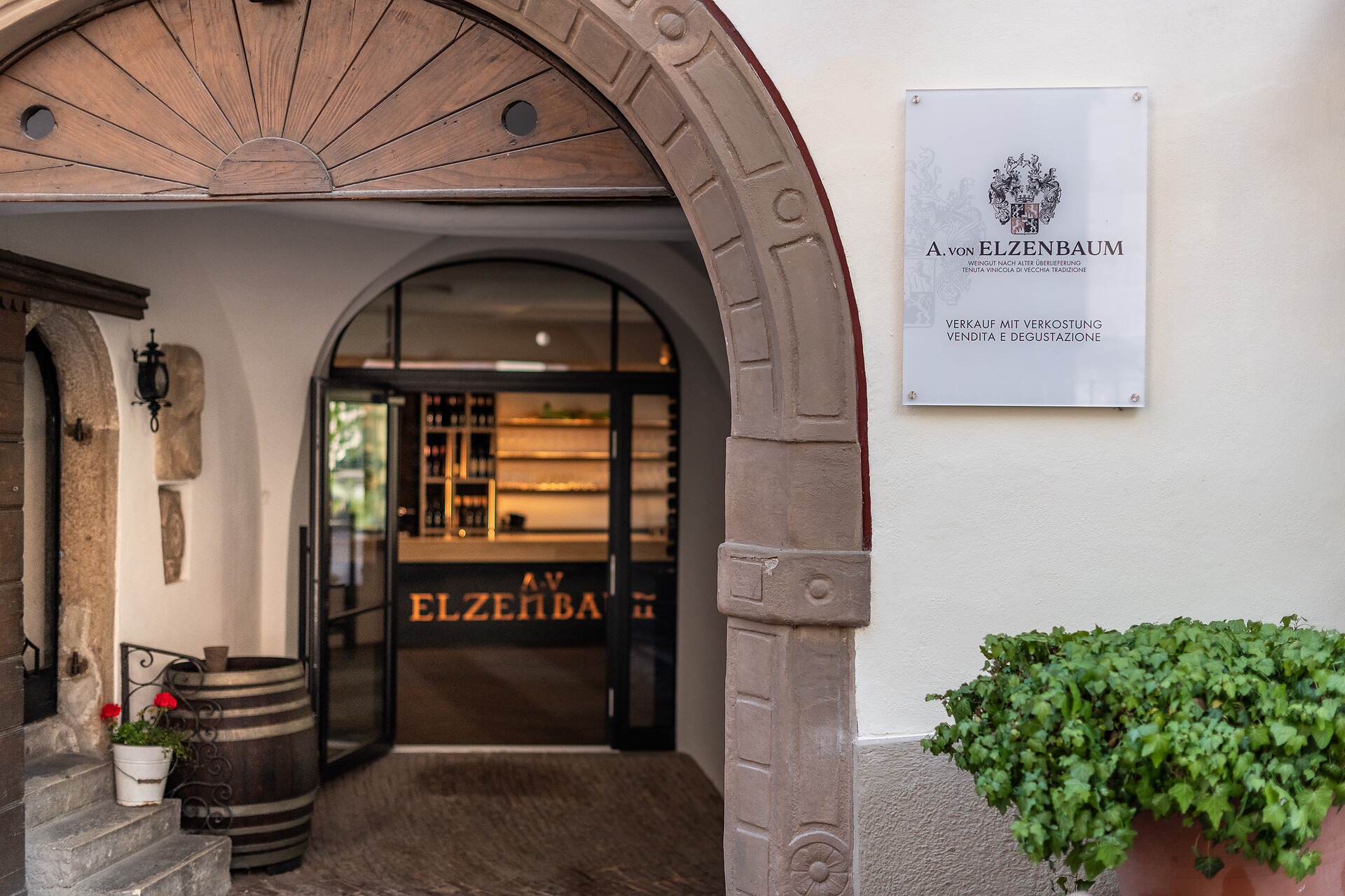 Ausschank A. von Elzenbaum - Südtiroler Weinstraße - #3 - suedtirol.info