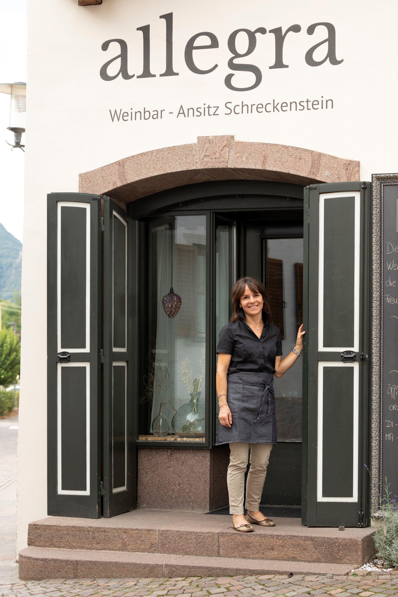 allegra Weinbar im Ansitz Schreckenstein Appiano sulla Strada del Vino 2 suedtirol.info