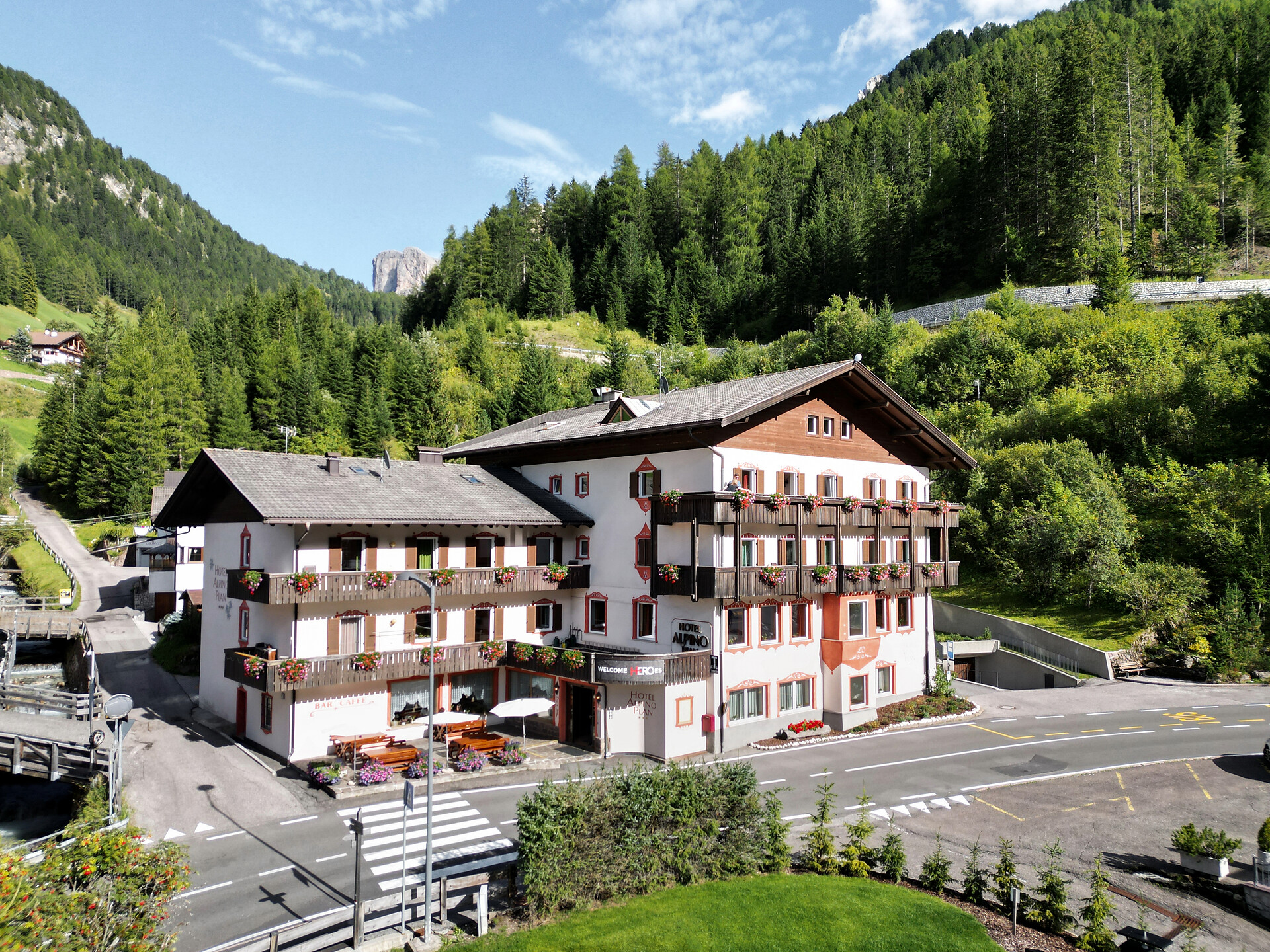 Alpino - Dolomites Region Val Gardena - #1 - suedtirol.info