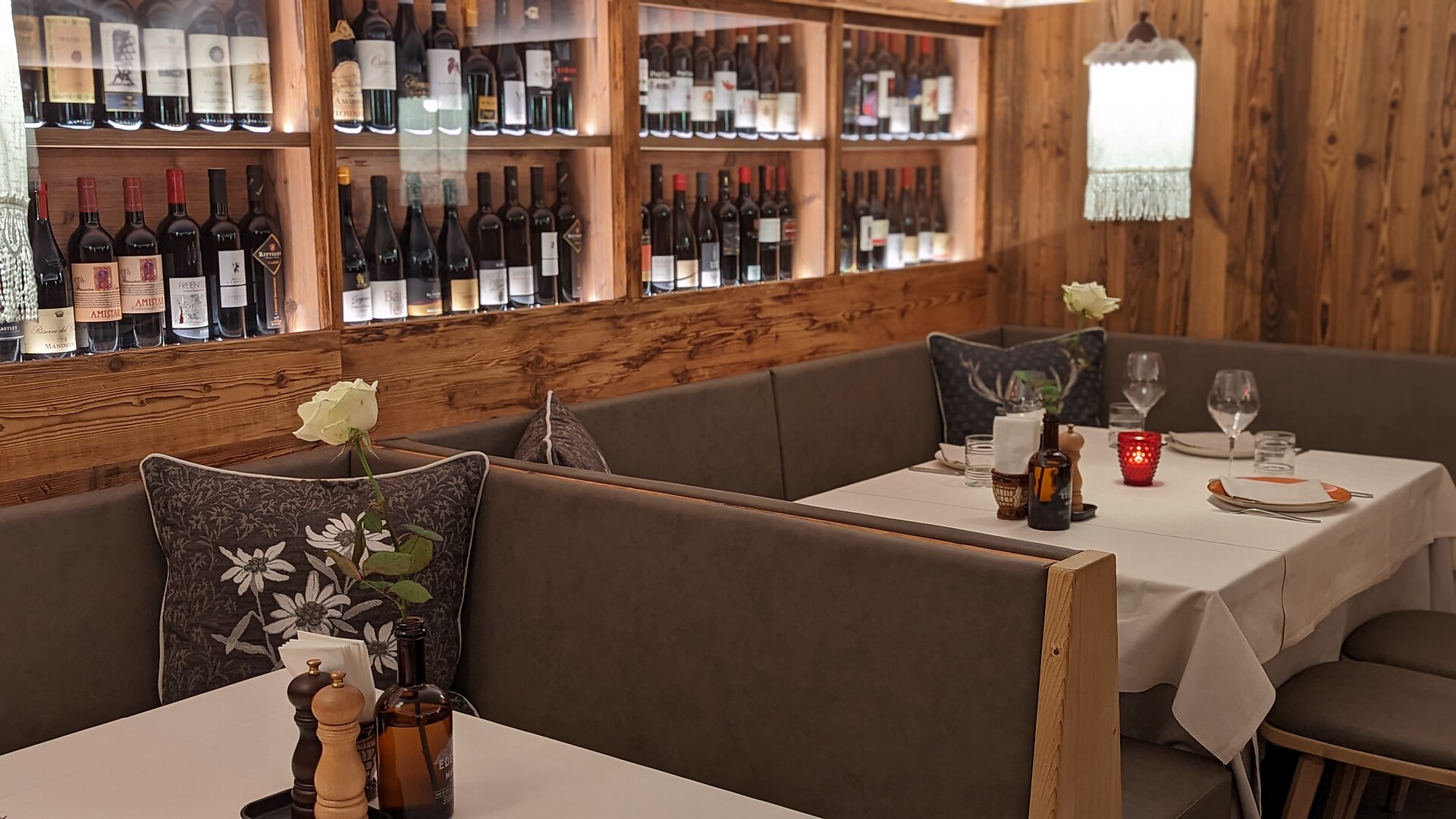 Adlerkeller Restaurant & Grill