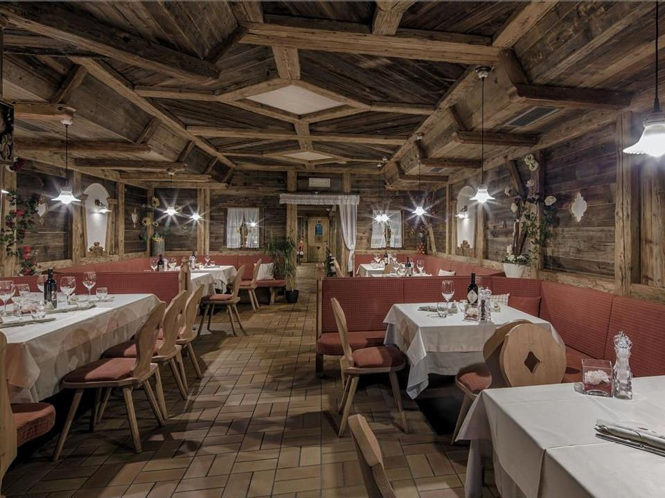 Adlerkeller Restaurant & Grill Corvara 1 suedtirol.info