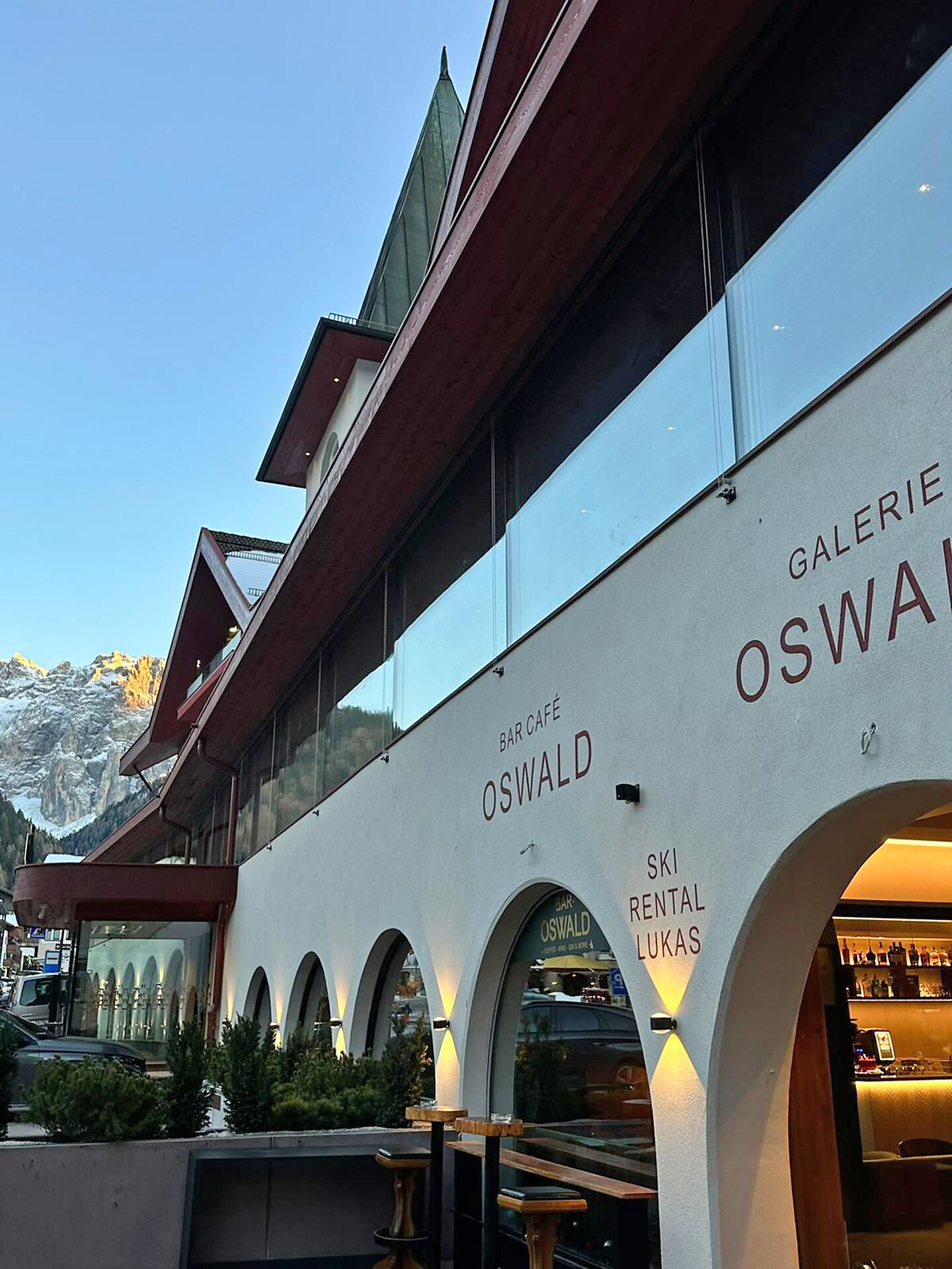 Bar Oswald - Regione dolomitica Val Gardena - #1 - suedtirol.info