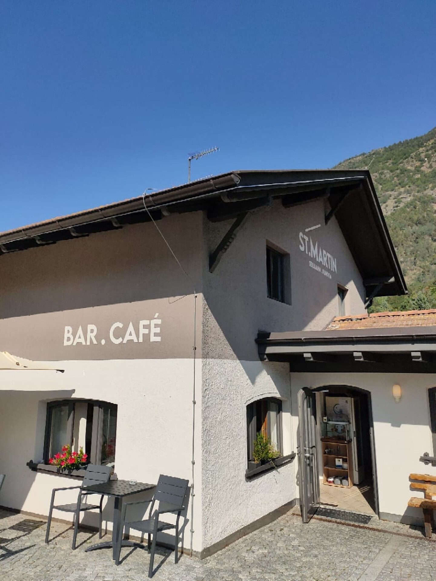 Bar Seilbahn St.Martin - Vinschgau - #3 - suedtirol.info