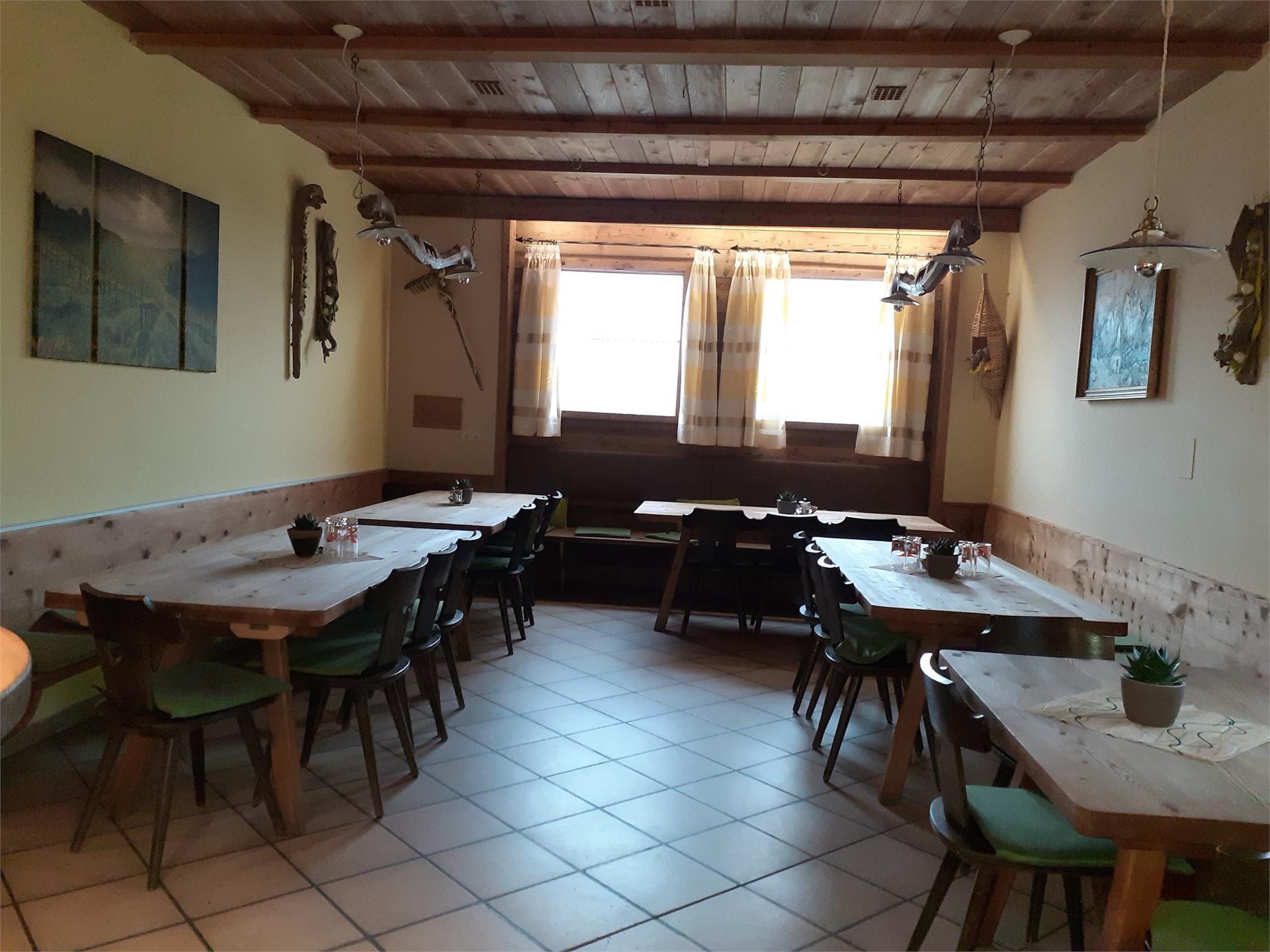 Buschenschank Peintnerhof Velturno 3 suedtirol.info