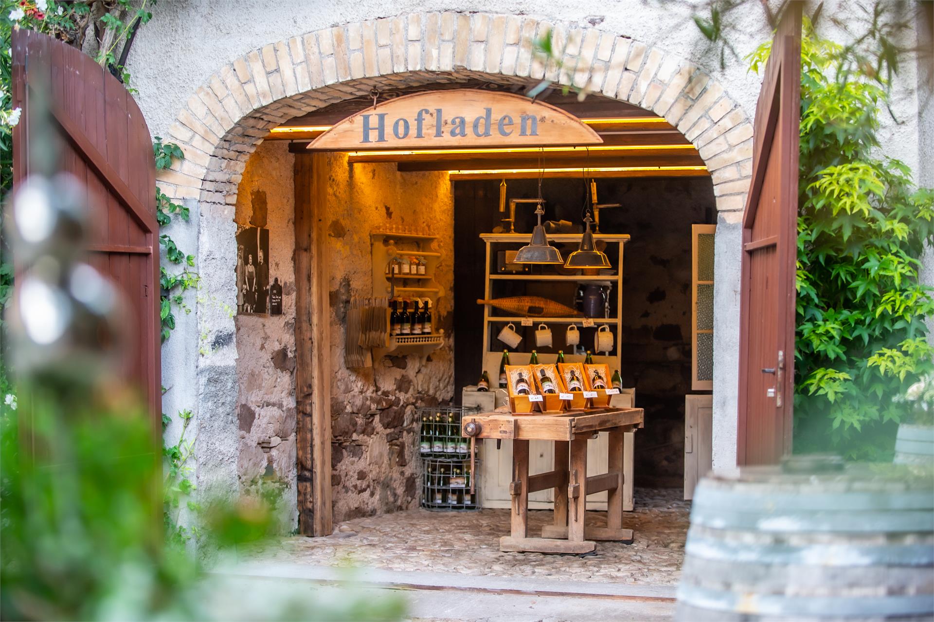 Locale tipico agrituristico Gamper Termeno sulla Strada del Vino 2 suedtirol.info