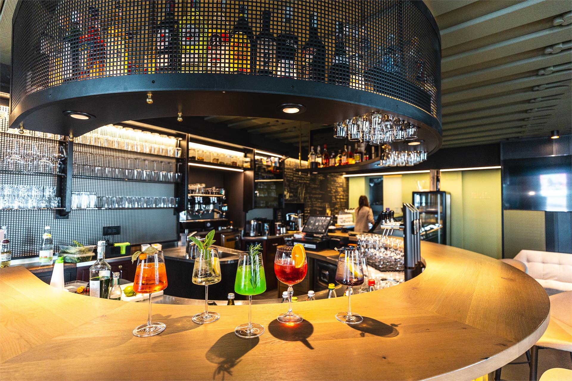 Bar Bistro Dolomiten Welschnofen/Nova Levante 7 suedtirol.info