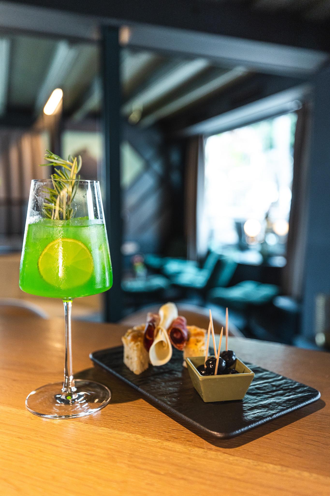 Bar Bistro Dolomiten Welschnofen/Nova Levante 8 suedtirol.info