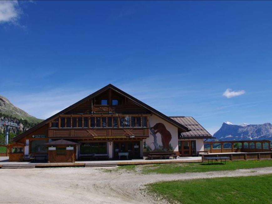 Bec de Roces Hütte Corvara 3 suedtirol.info