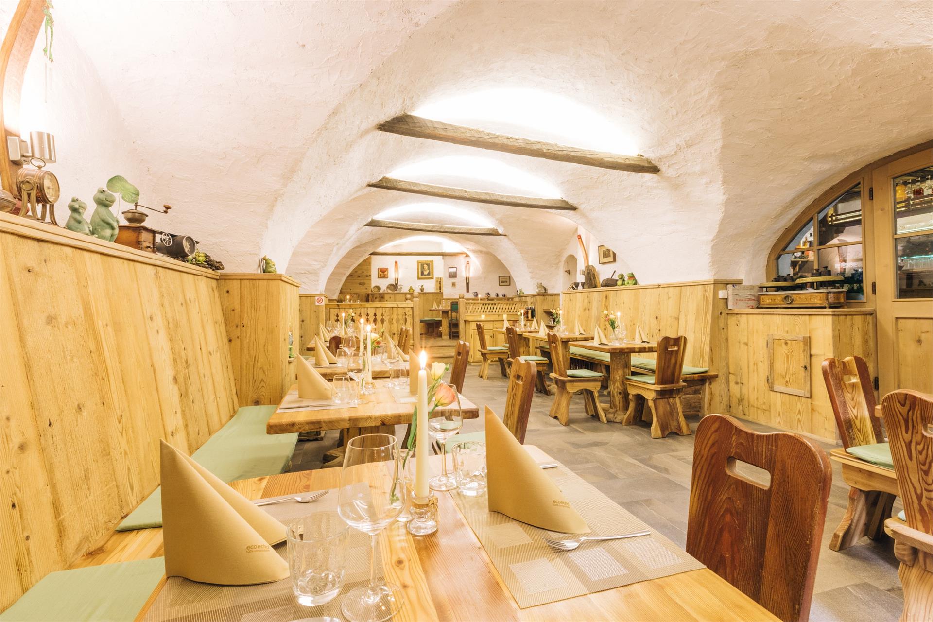 Barduskeller Kurtinig an der Weinstraße/Cortina sulla Strada del Vino 5 suedtirol.info