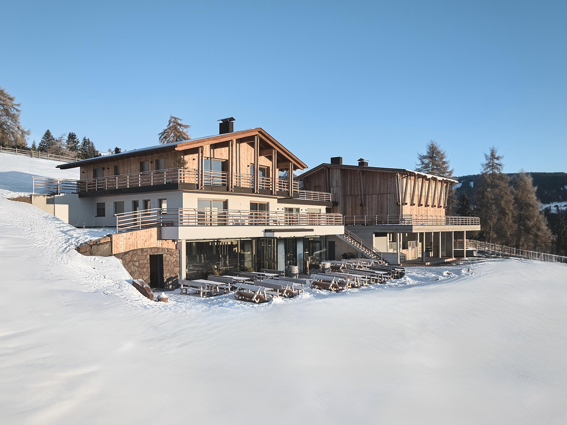 Berggasthof Lanzenschuster Jenesien 1 suedtirol.info