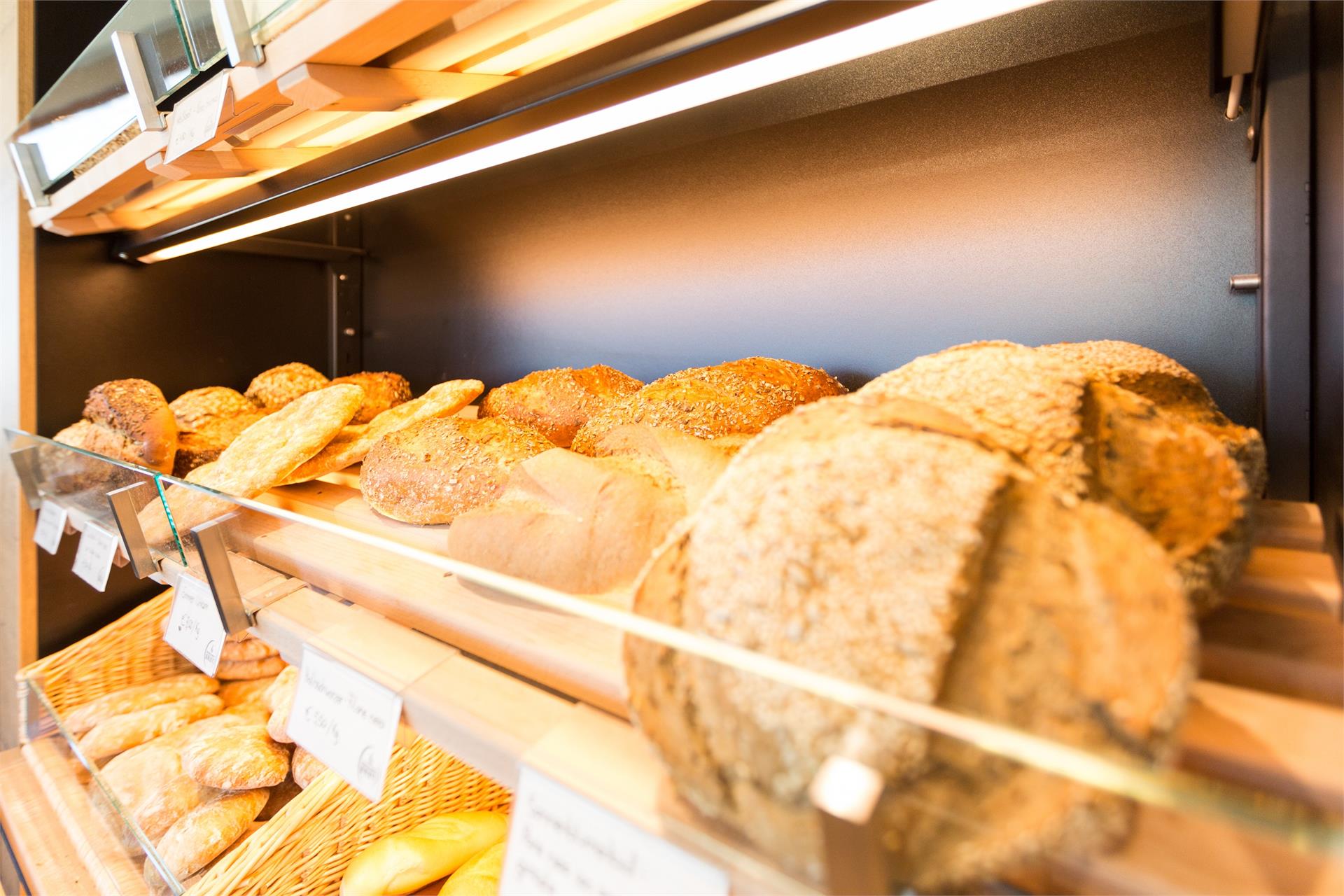 Bakery Mataner Brot Montan/Montagna 2 suedtirol.info