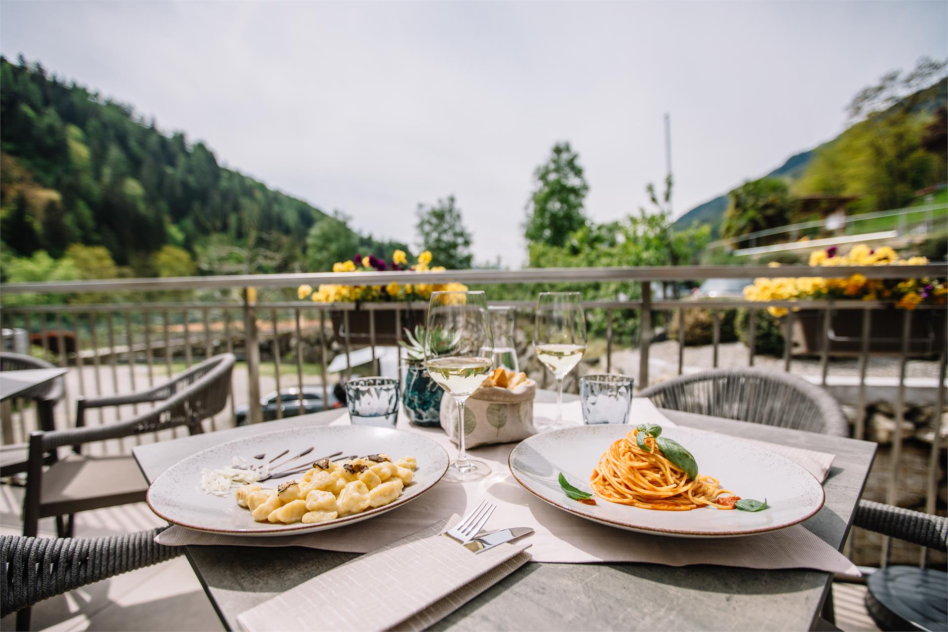 Bistro, Restaurant & Pizzeria at the Camping Passeier St.Martin in Passeier/San Martino in Passiria 9 suedtirol.info