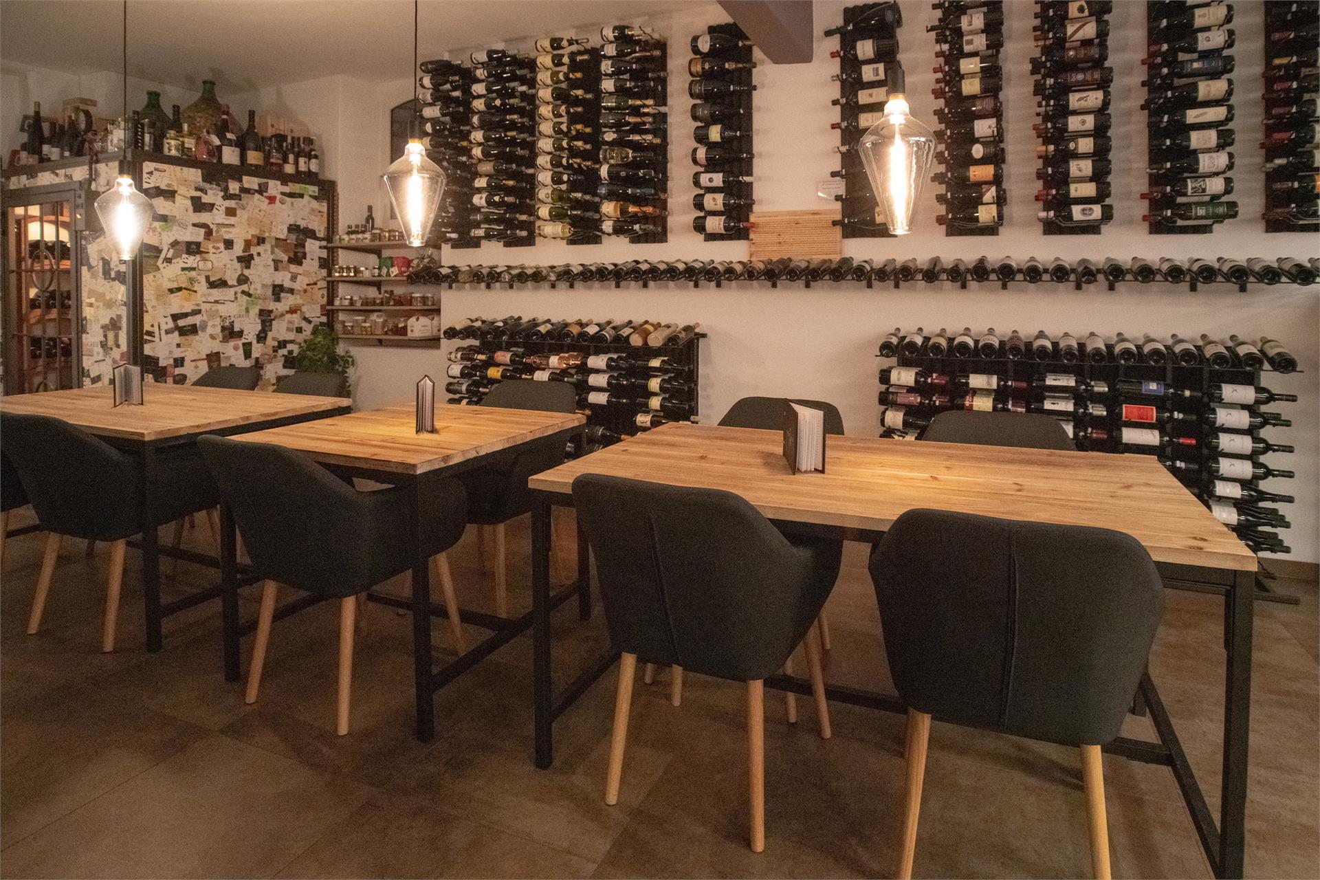 Bordeauxkeller Eppan an der Weinstraße 3 suedtirol.info