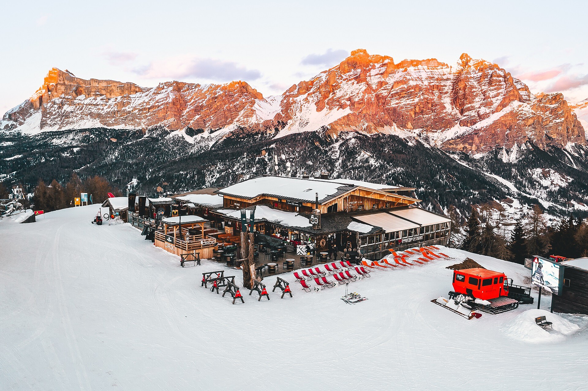 Club Moritzino Piz La Ila 2.100 m - Dolomites Region Alta Badia - #2 - suedtirol.info