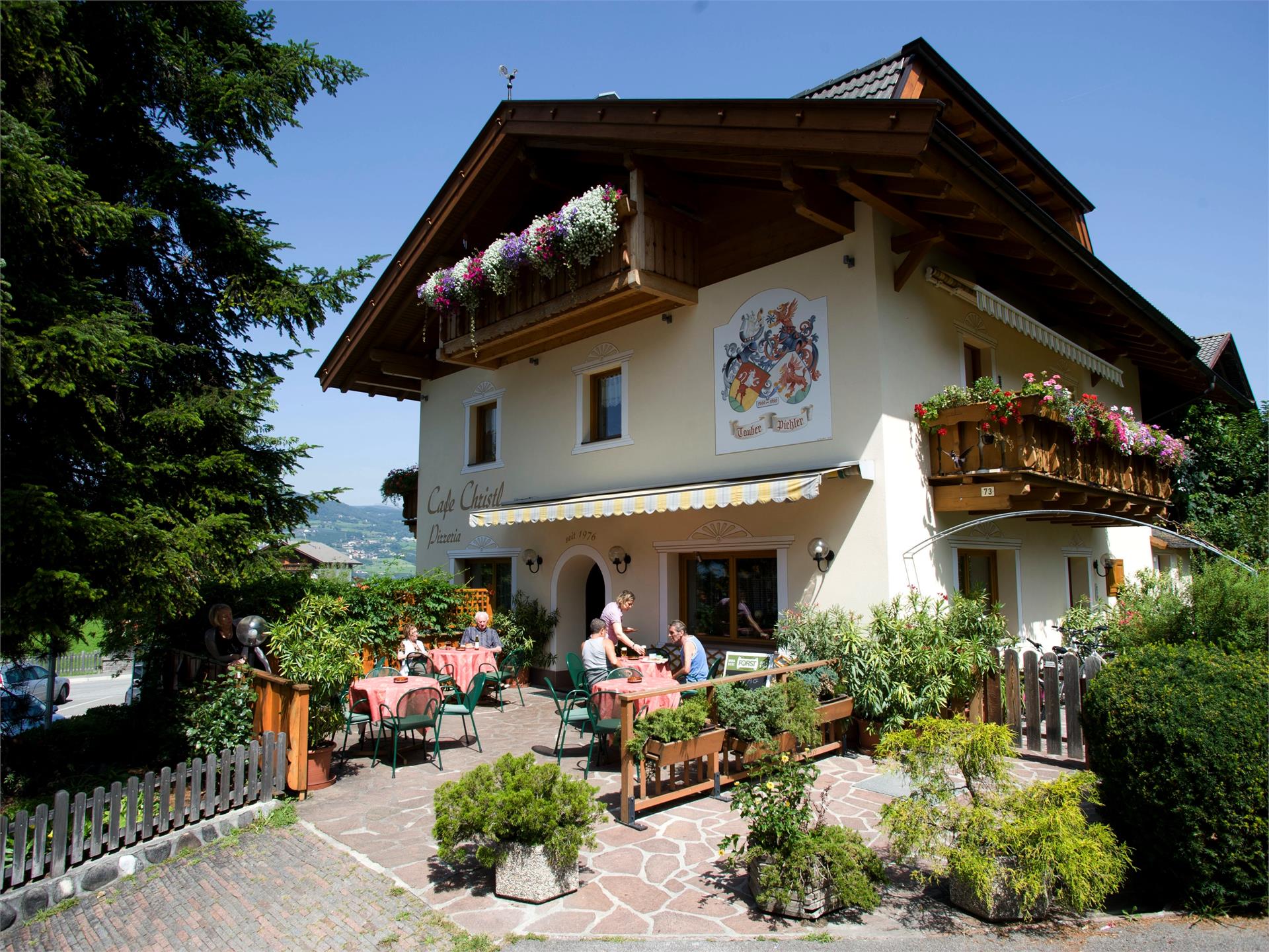 Cafè Pizzeria Christl Karneid 1 suedtirol.info