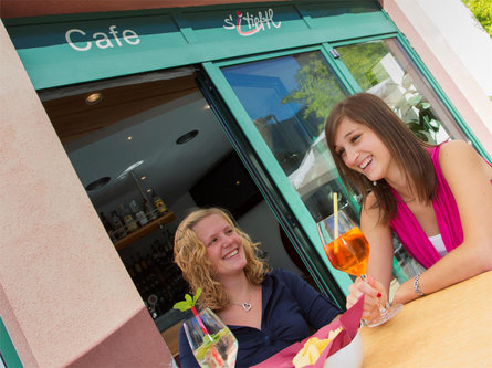 Café Bar S'I-Tipftl Naturns/Naturno 1 suedtirol.info