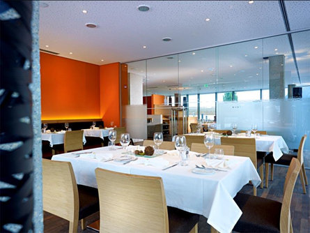CASCADE Panorama-Restaurant Regenbogen Sand in Taufers/Campo Tures 2 suedtirol.info