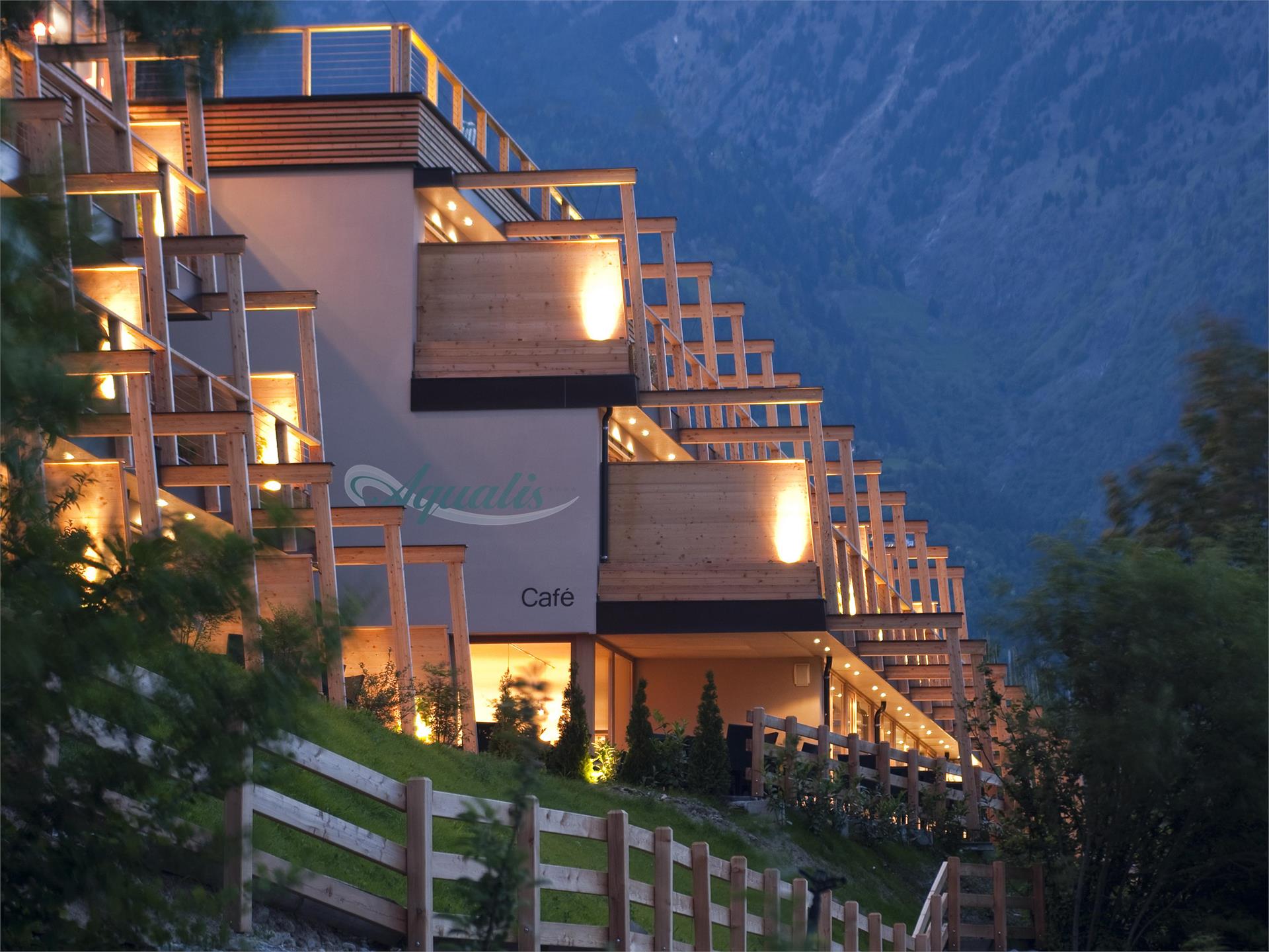 Cafè - Bistro Aqualis Marling 1 suedtirol.info