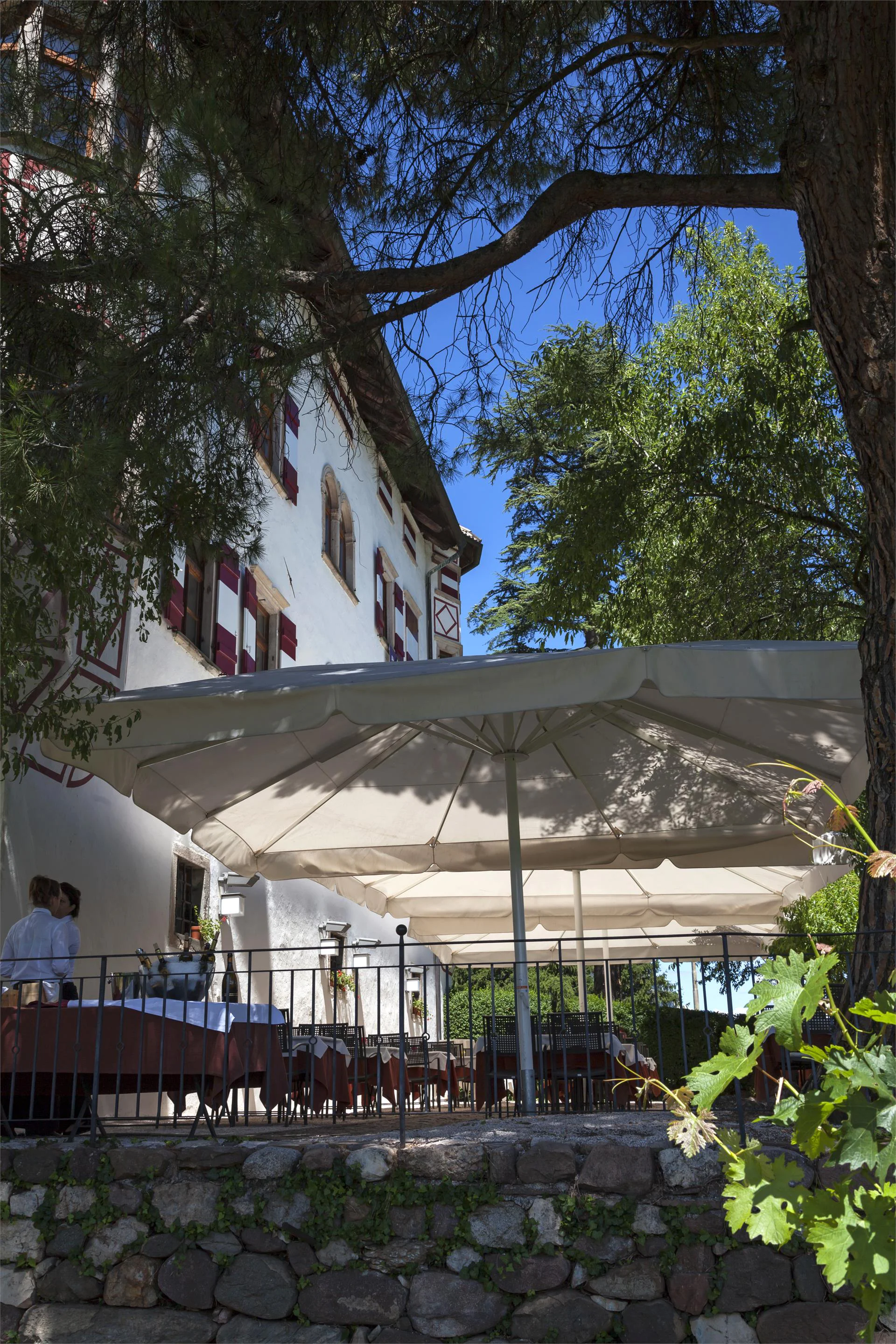 Ostaria al castello Castel Ringberg Kaltern an der Weinstraße/Caldaro sulla Strada del Vino 2 suedtirol.info