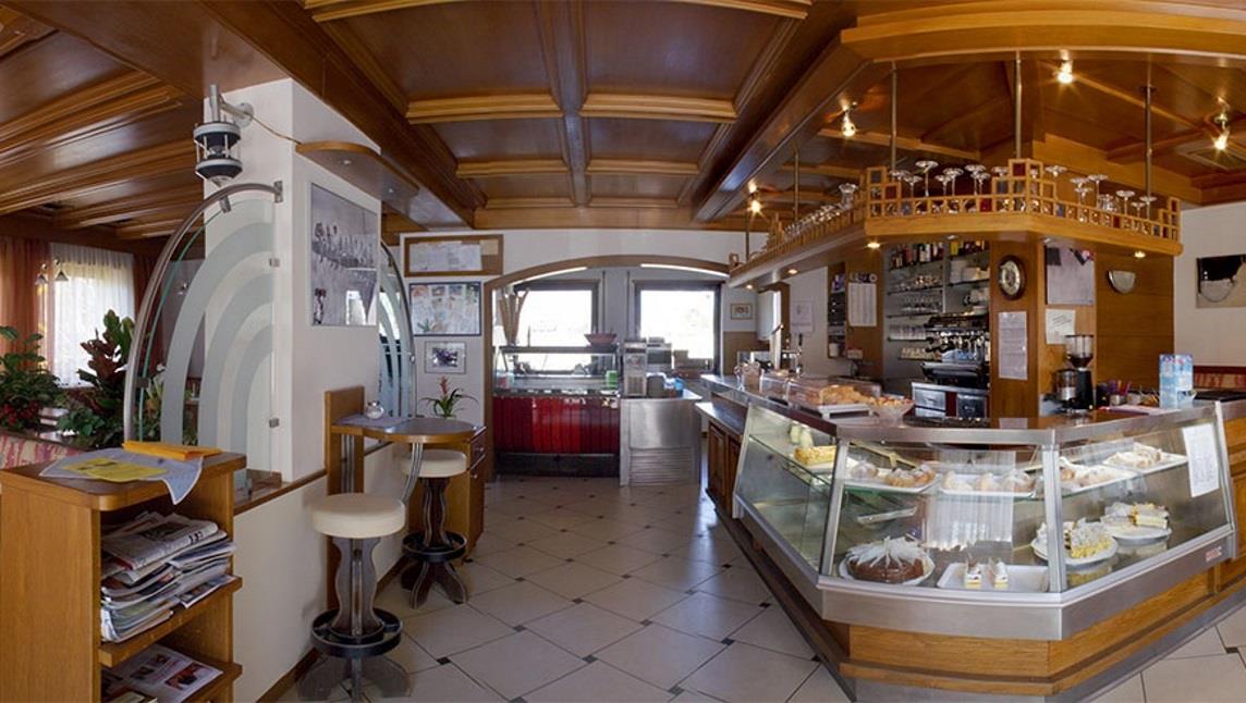 Café-ice-cream parlor Wieterer Terlan/Terlano 2 suedtirol.info