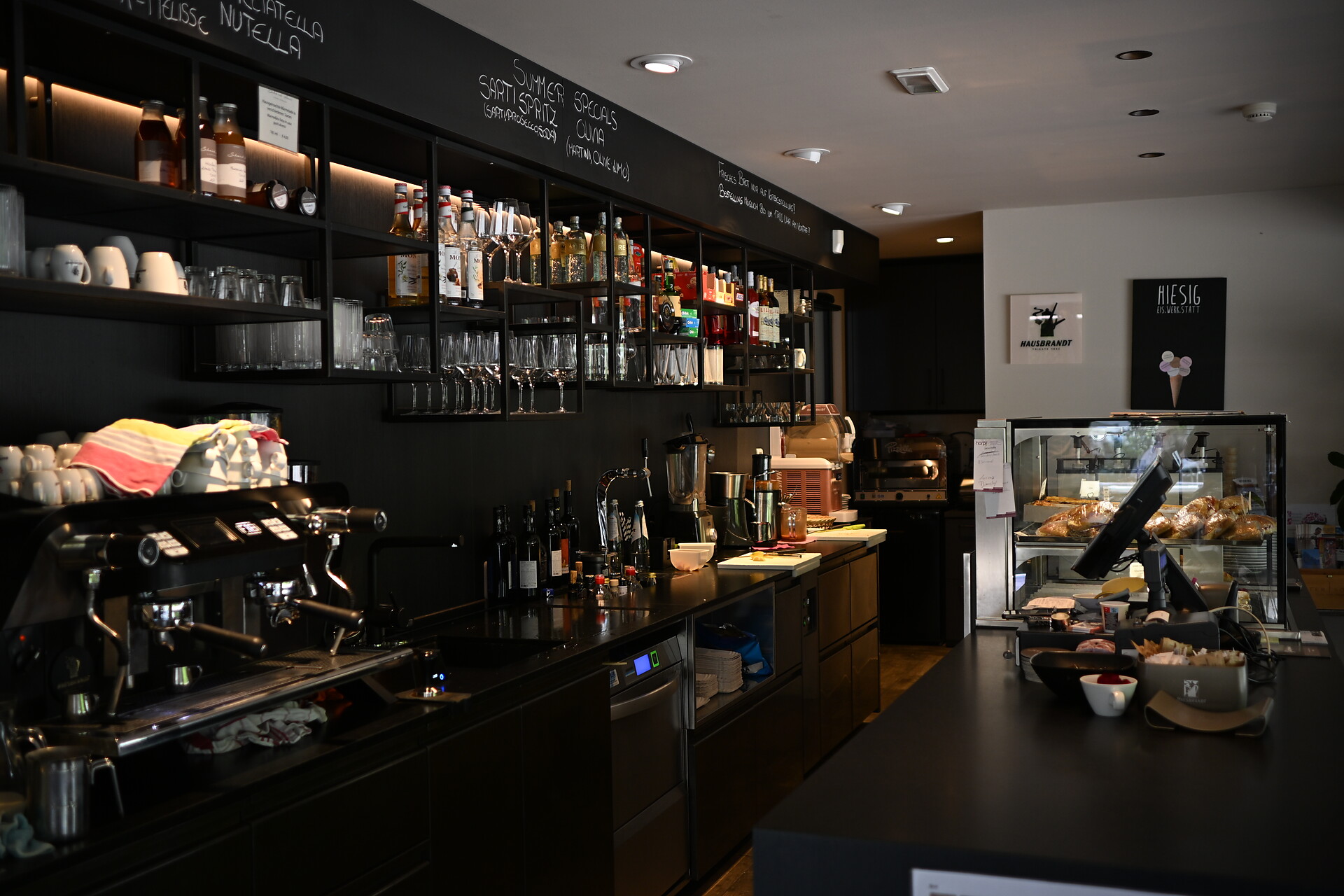 Café Bistro Emmi